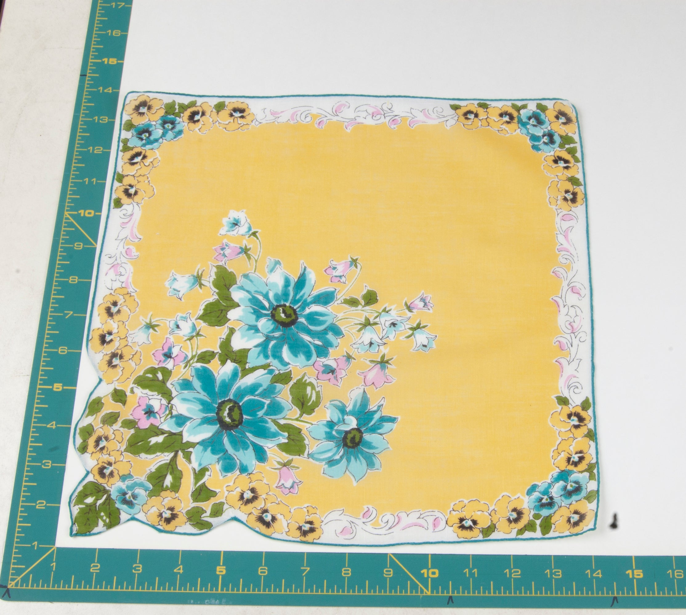 Floral vintage handkerchief - h0244