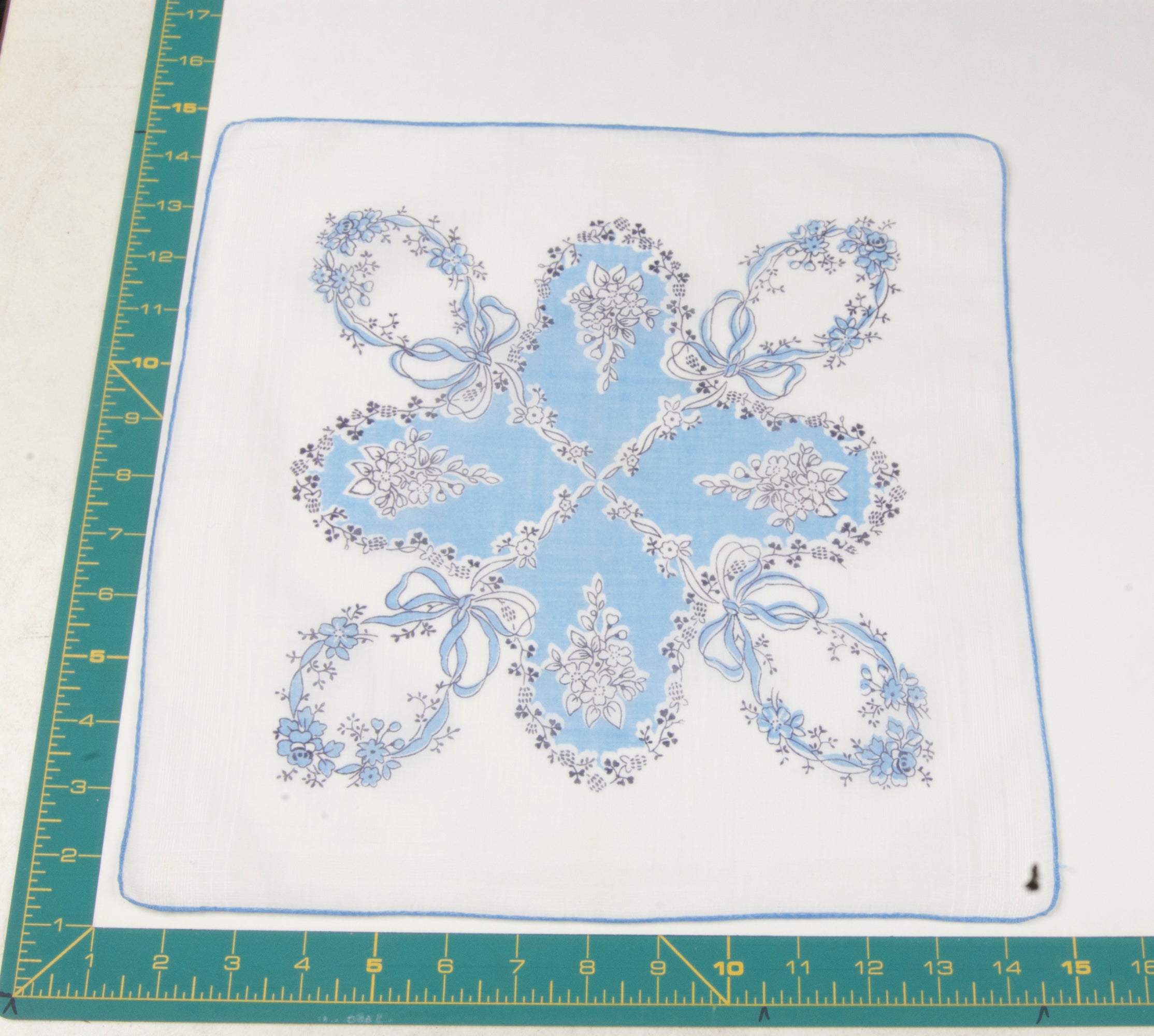 Floral vintage handkerchief - h0268