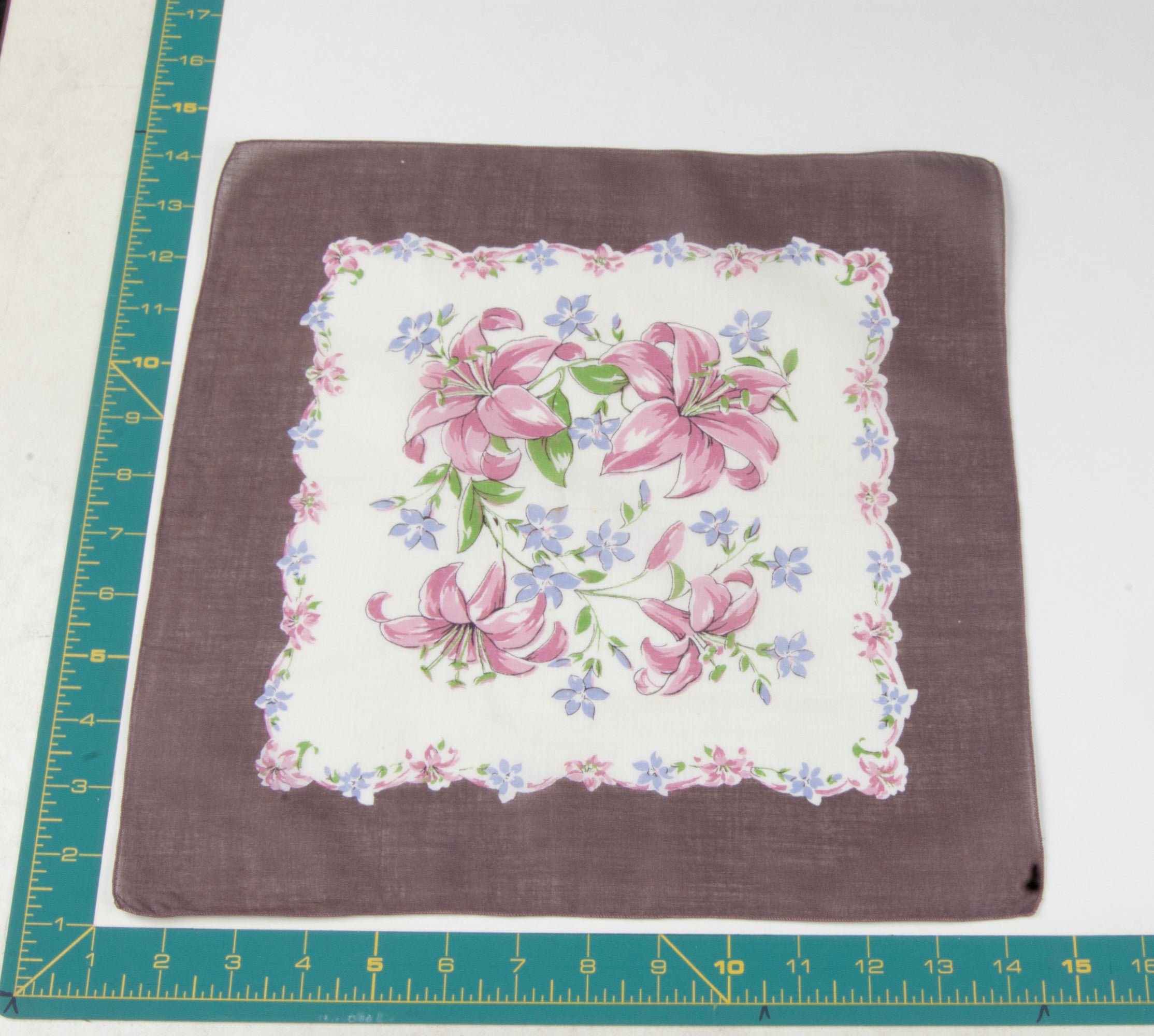 Floral vintage handkerchief - h0274