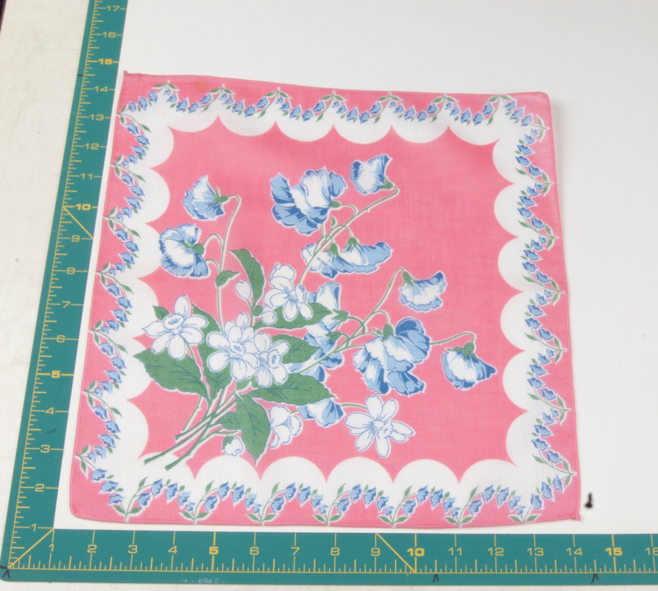 Floral vintage handkerchief - h0277