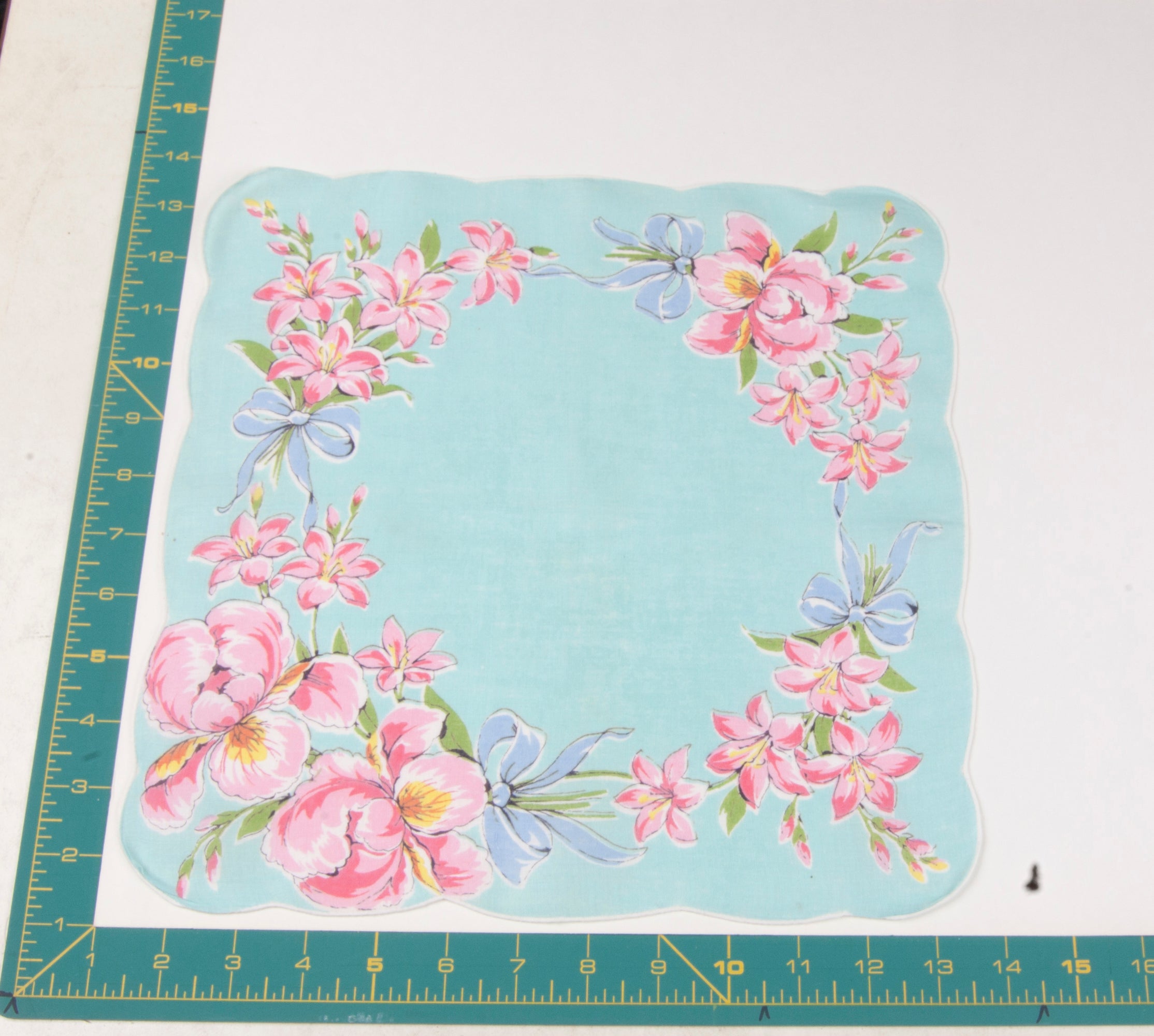 Floral vintage handkerchief - h0282