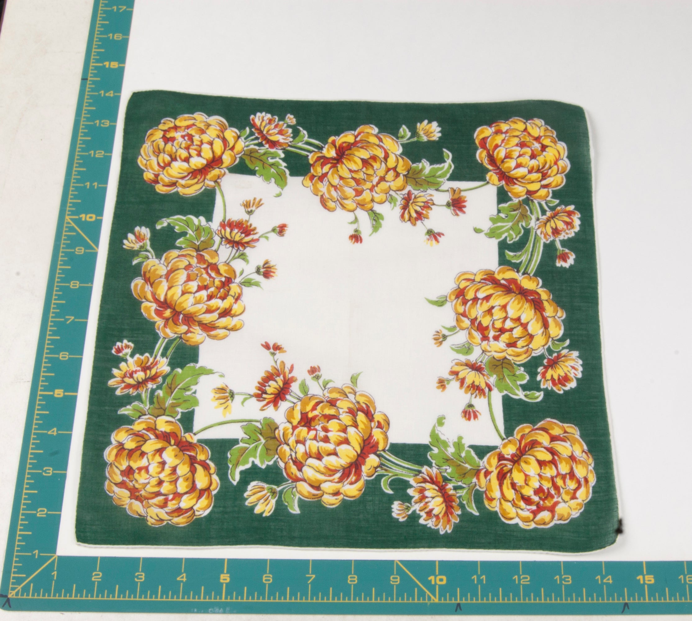Floral vintage handkerchief - h0289