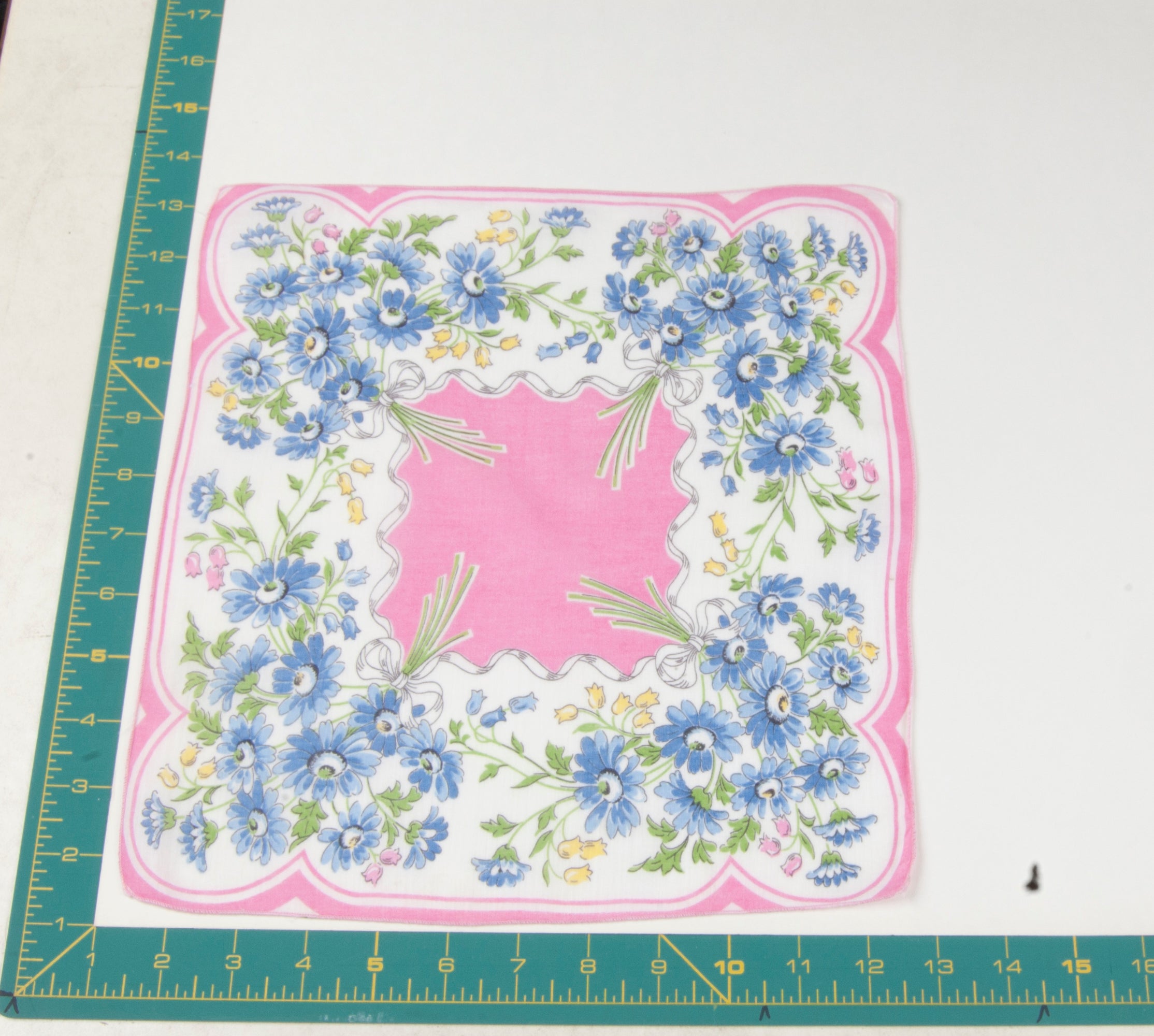 Floral vintage handkerchief - h0303