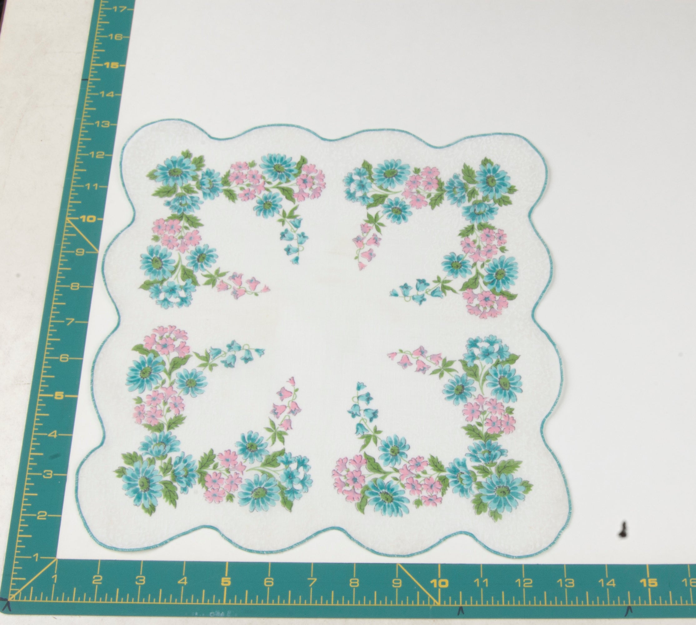 Floral vintage handkerchief - h0312