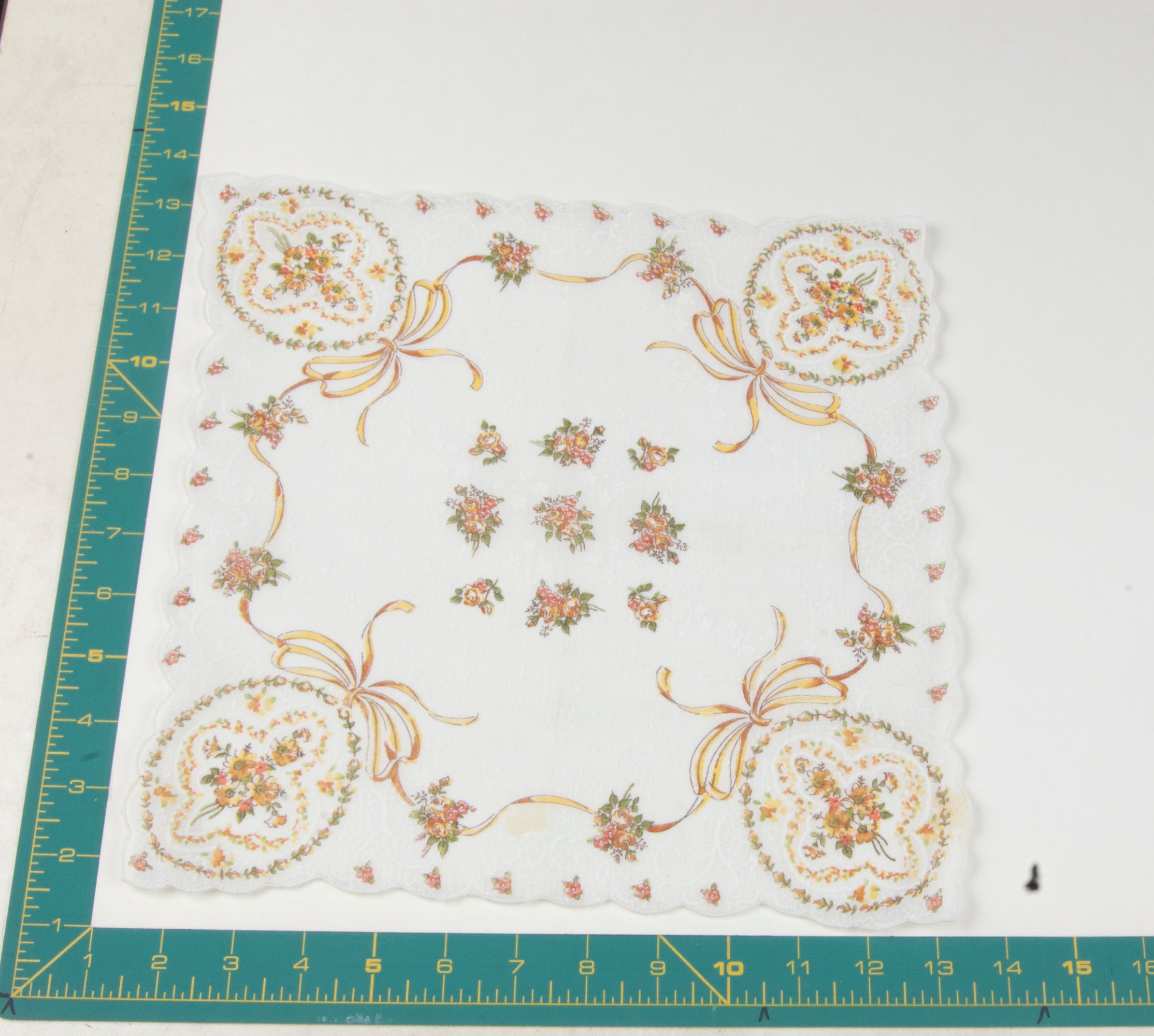 Floral vintage handkerchief - h0316