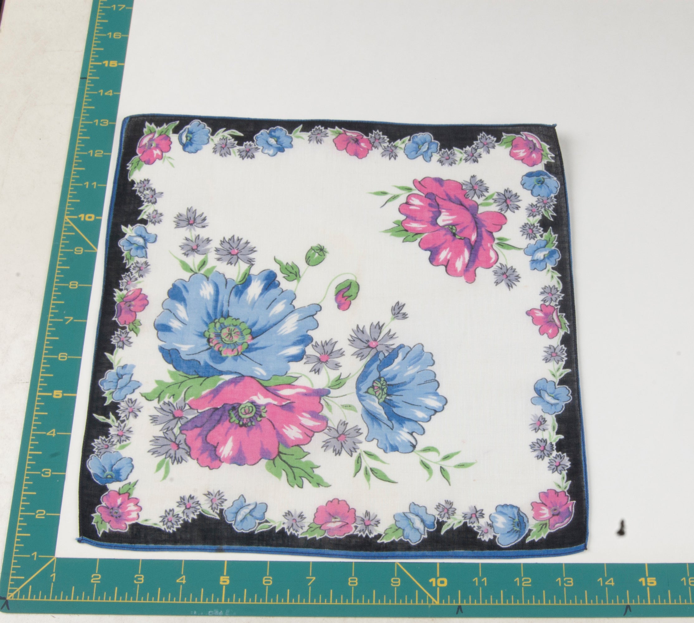 Floral vintage handkerchief - h0320