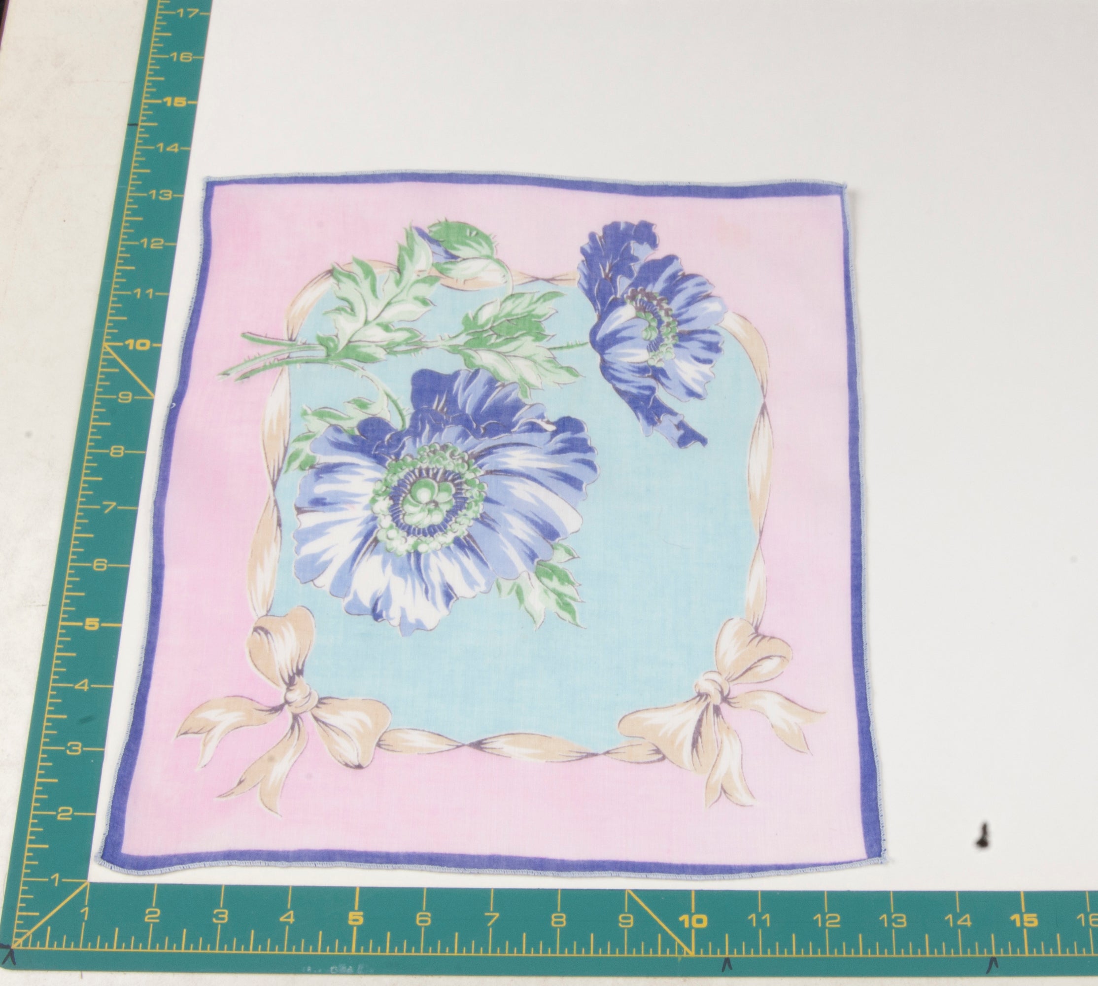 Floral vintage handkerchief - h0332