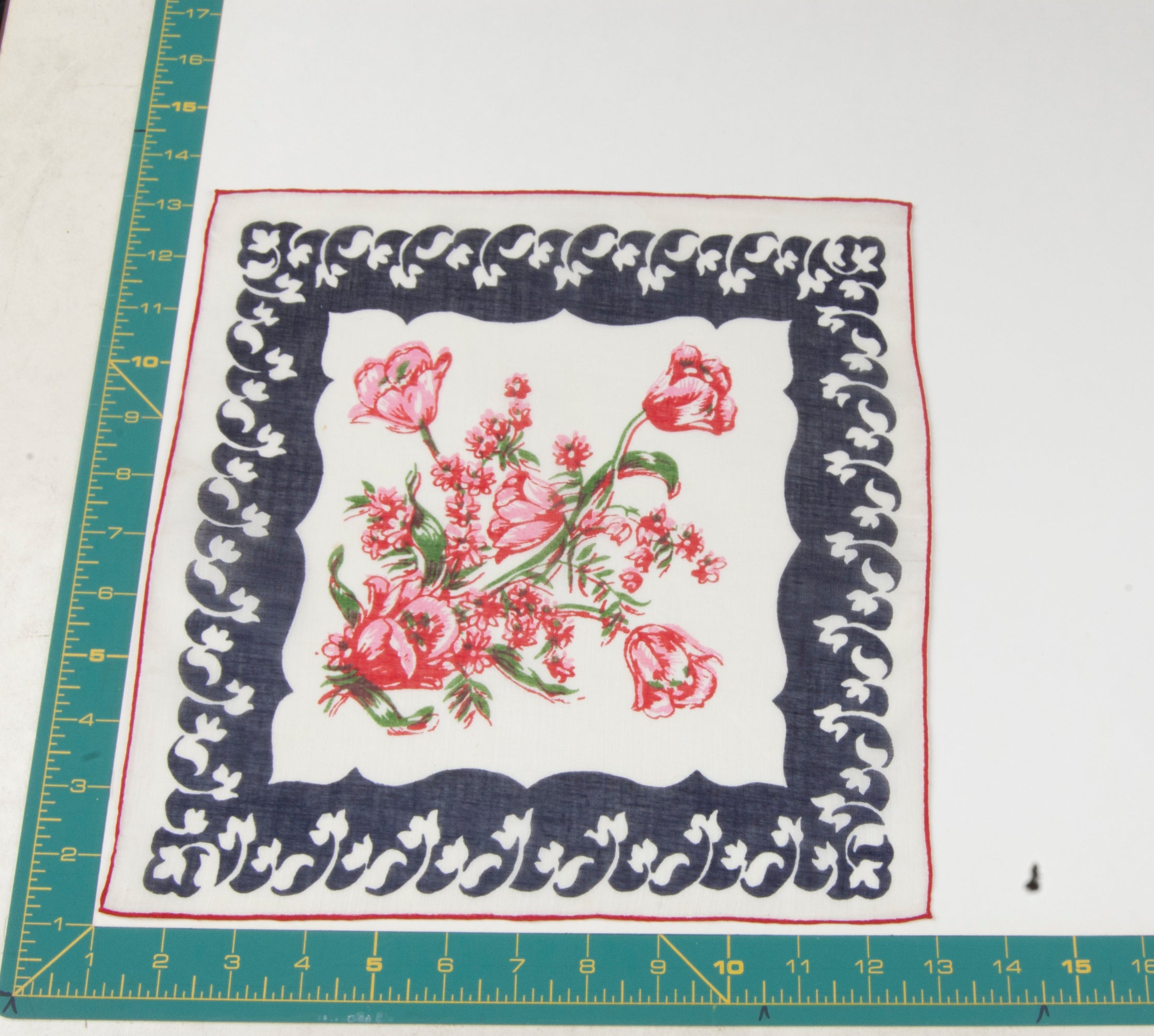 Floral vintage handkerchief - h0336