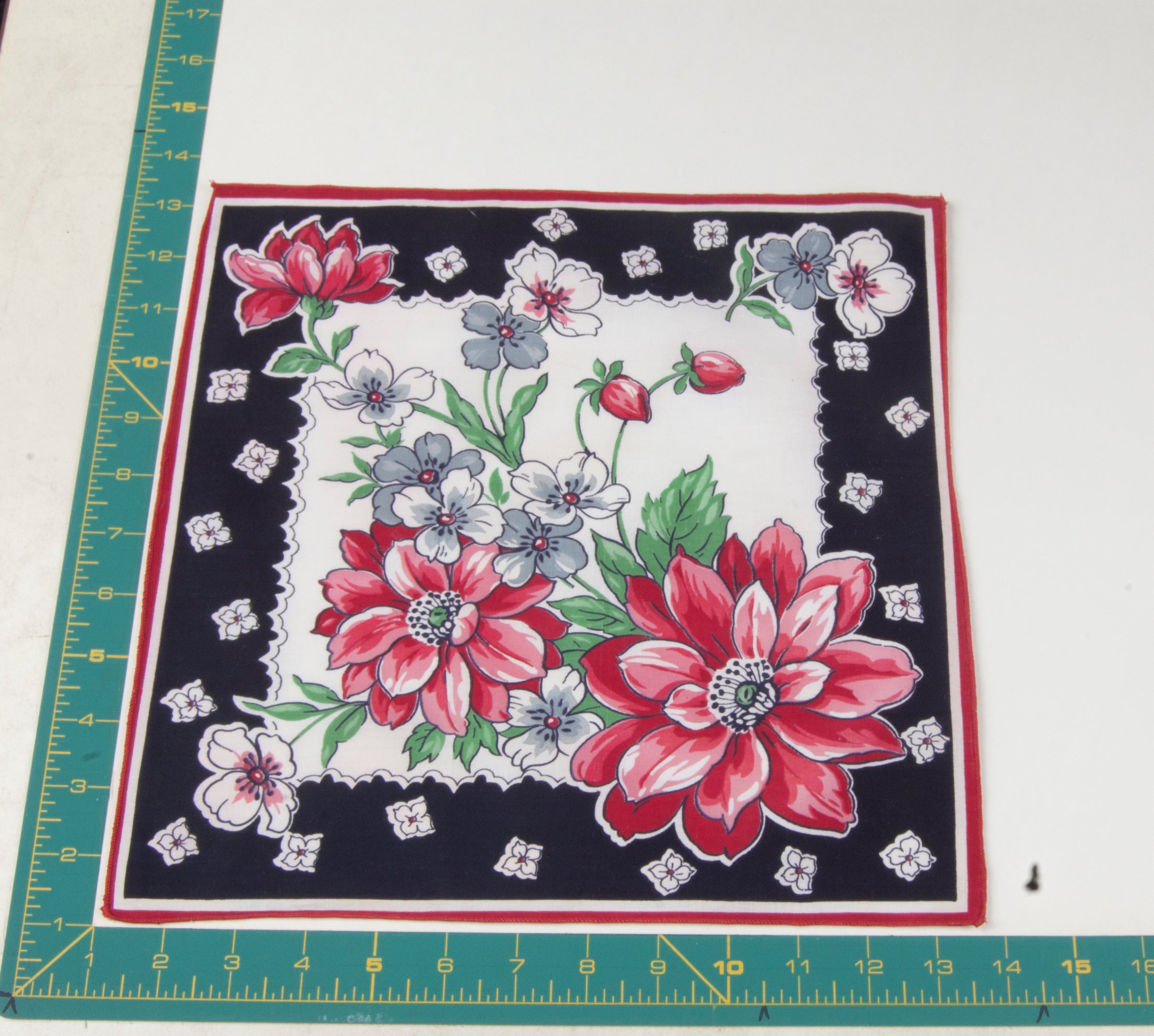Floral vintage handkerchief - h0337