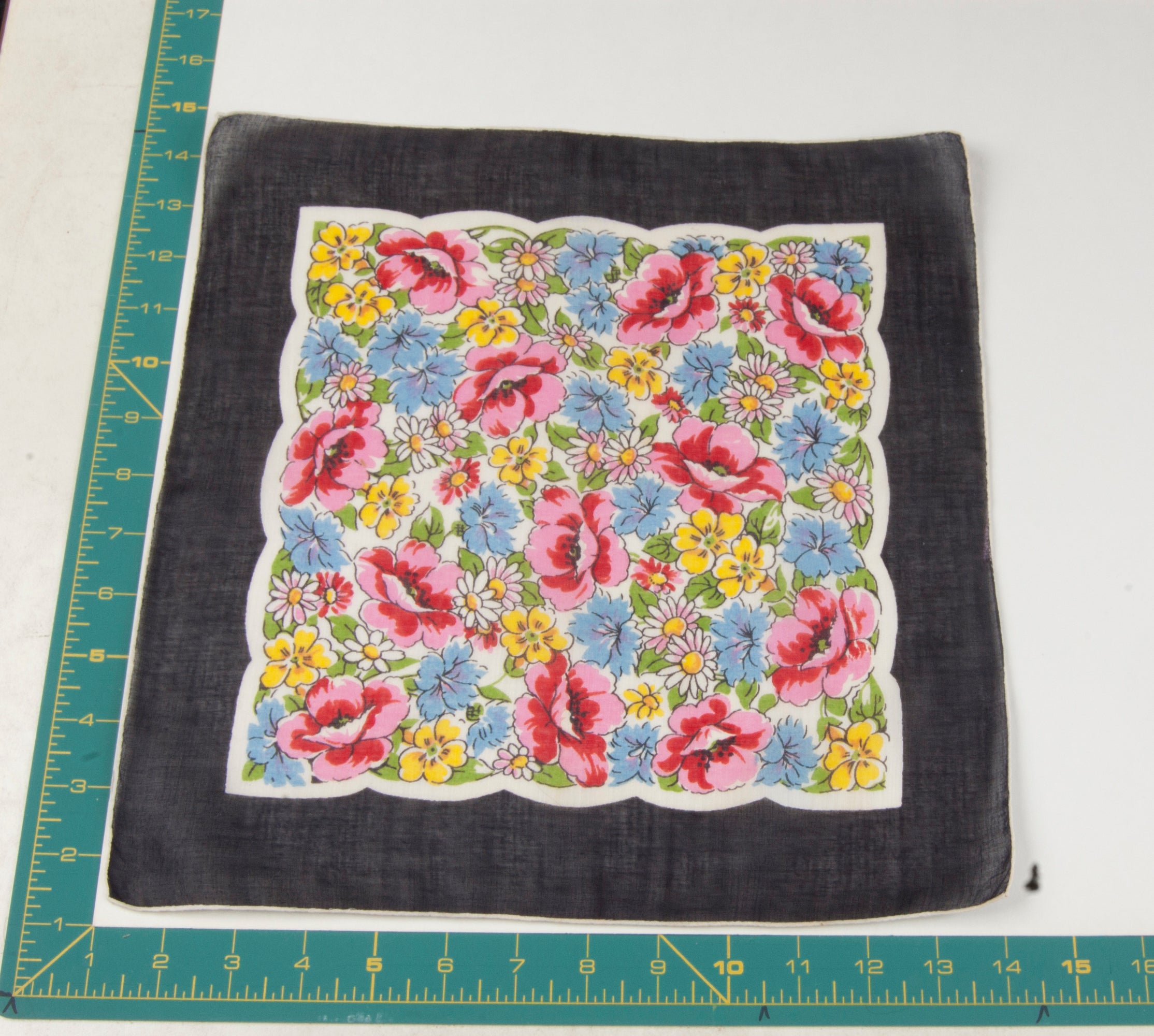 Floral vintage handkerchief - h0339