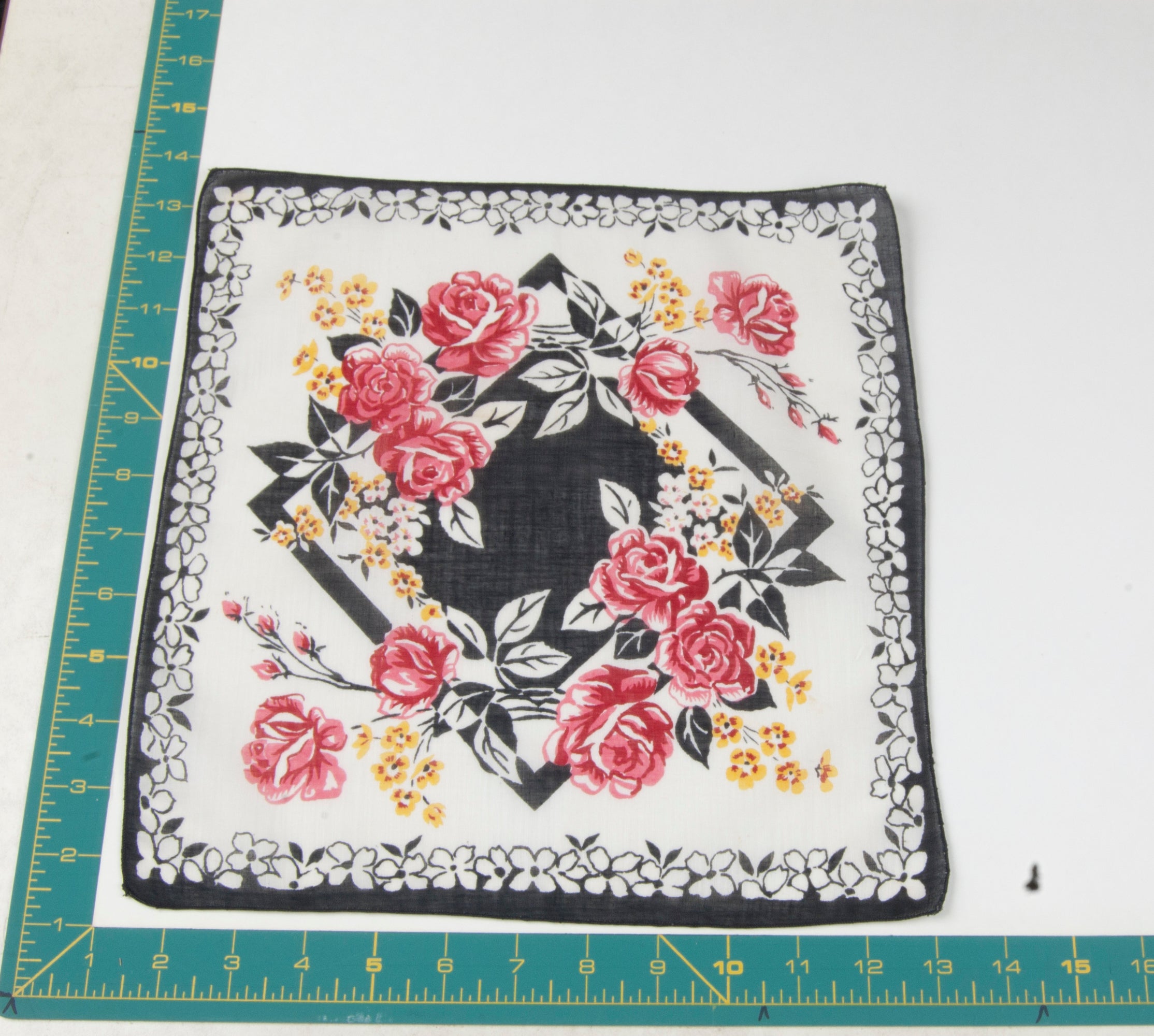 Floral vintage handkerchief - h0344