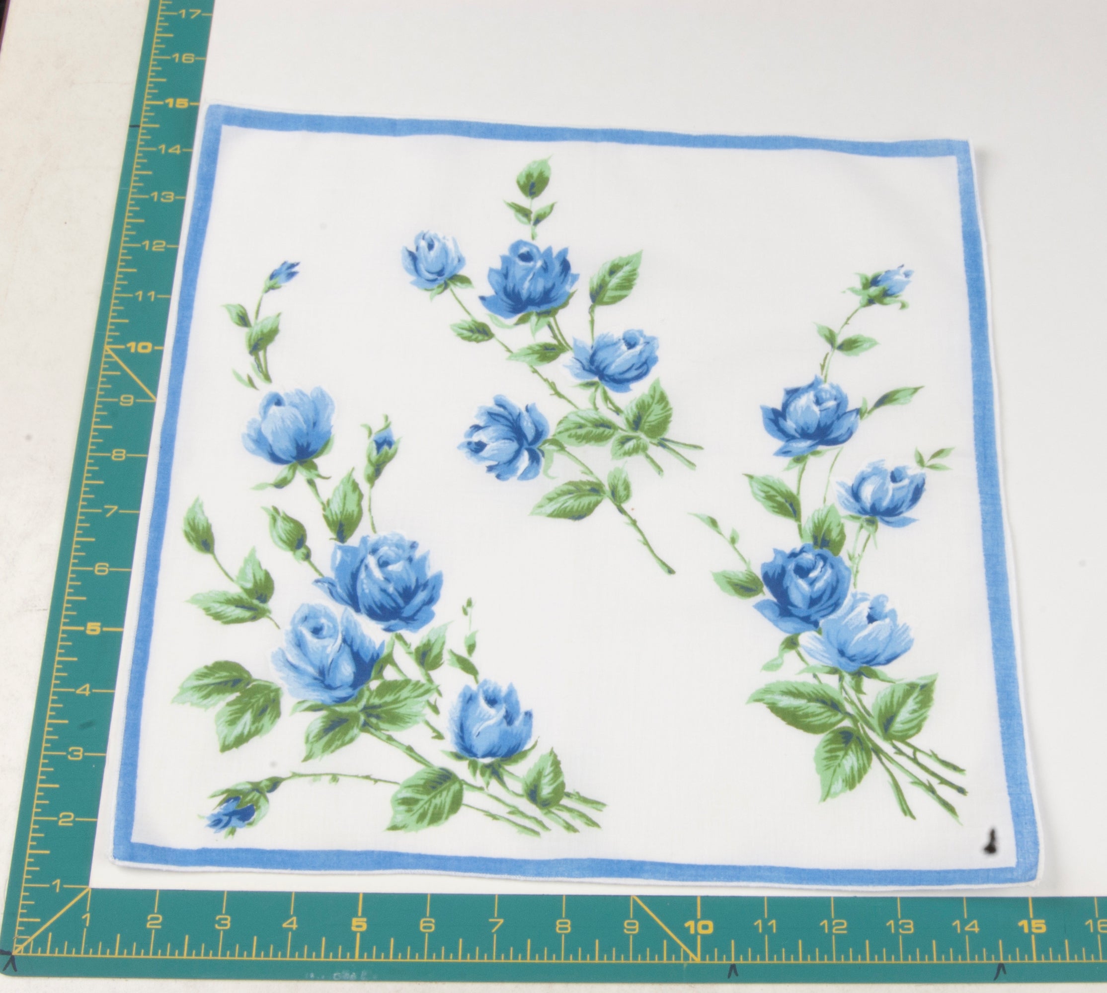 Floral vintage handkerchief - h0349