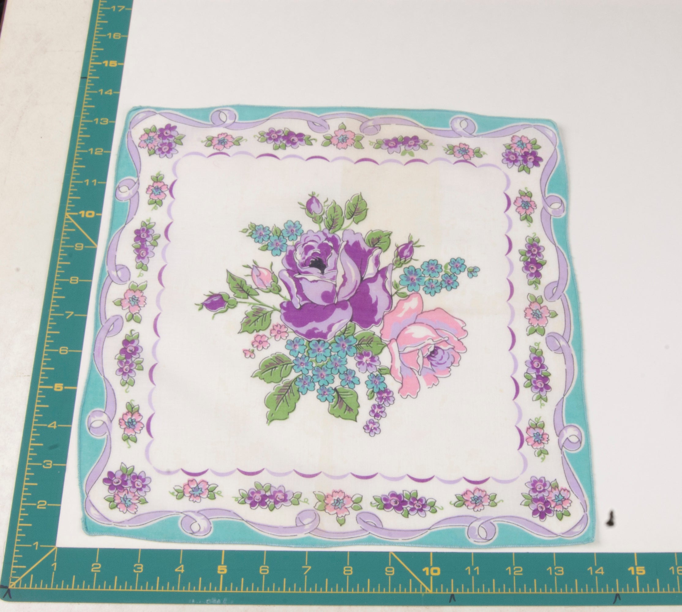 Floral vintage handkerchief - h0355