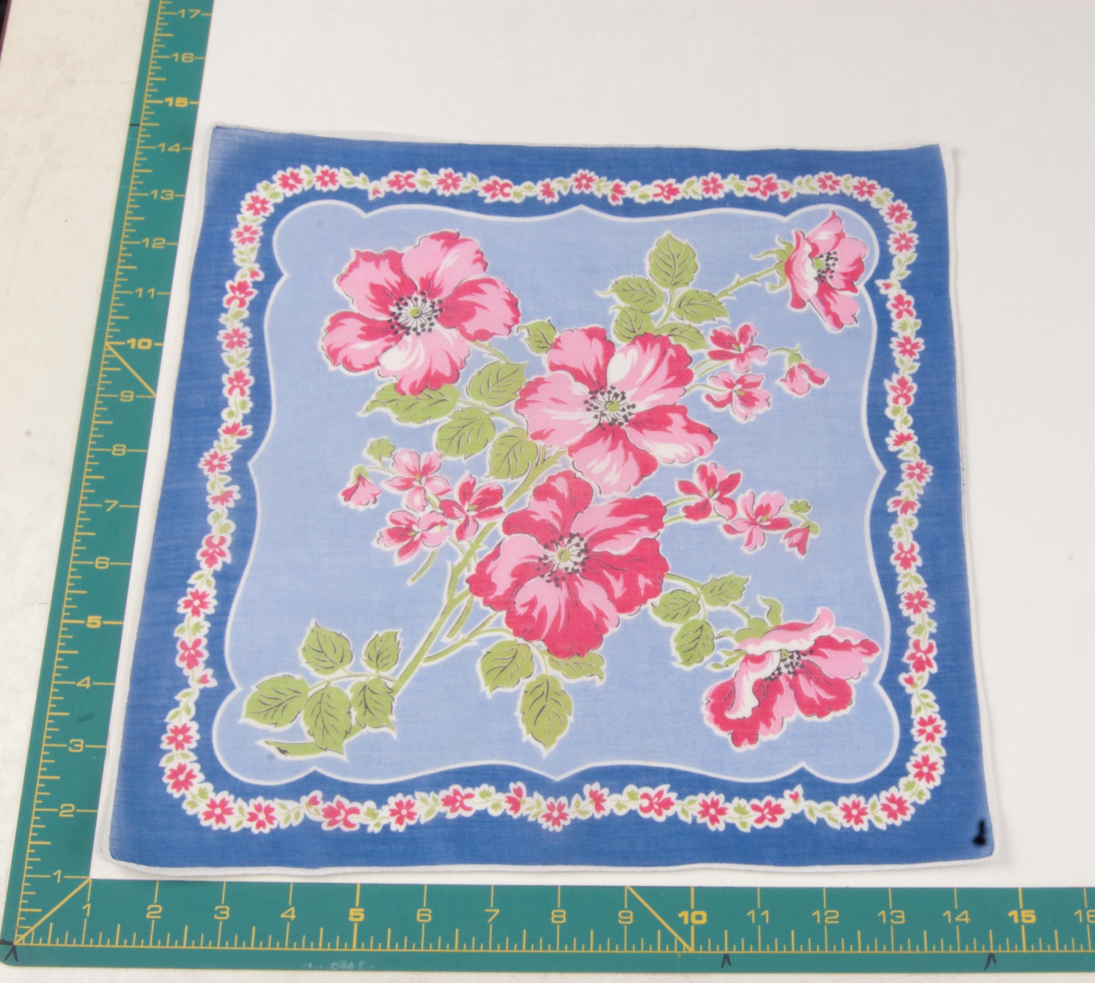 Floral vintage handkerchief - h0356