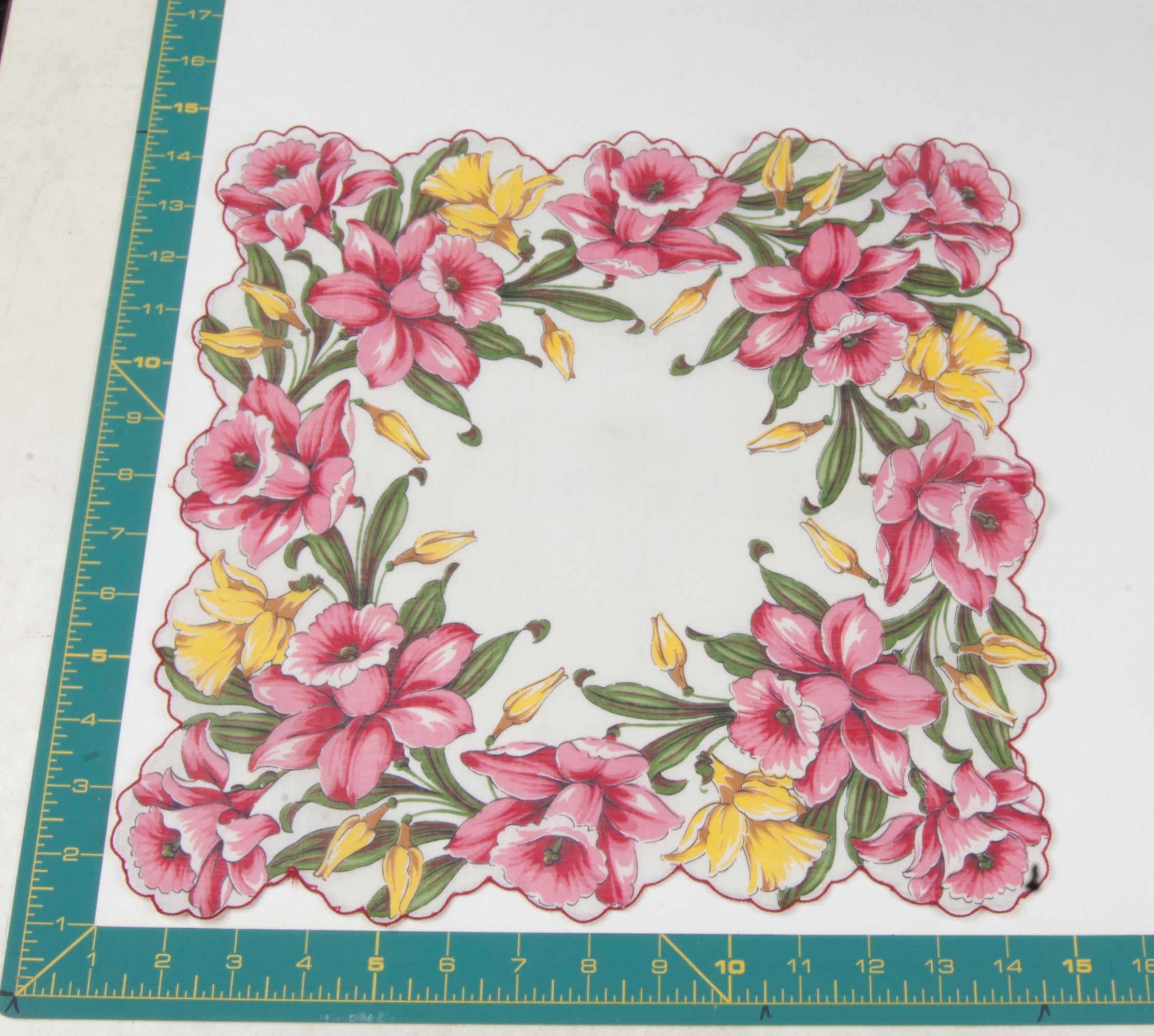 Floral vintage handkerchief - h0363