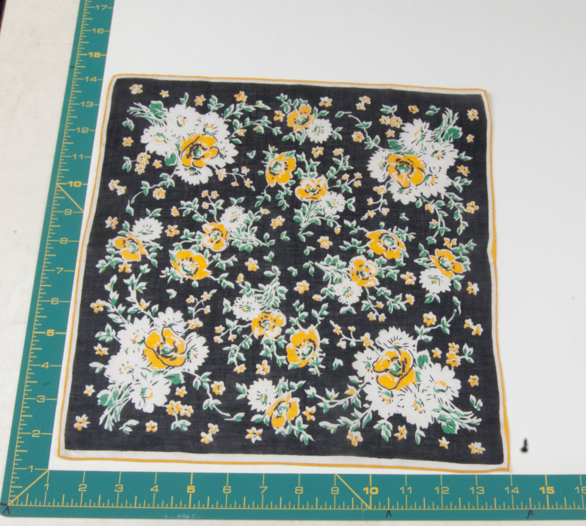 Floral vintage handkerchief - h0375