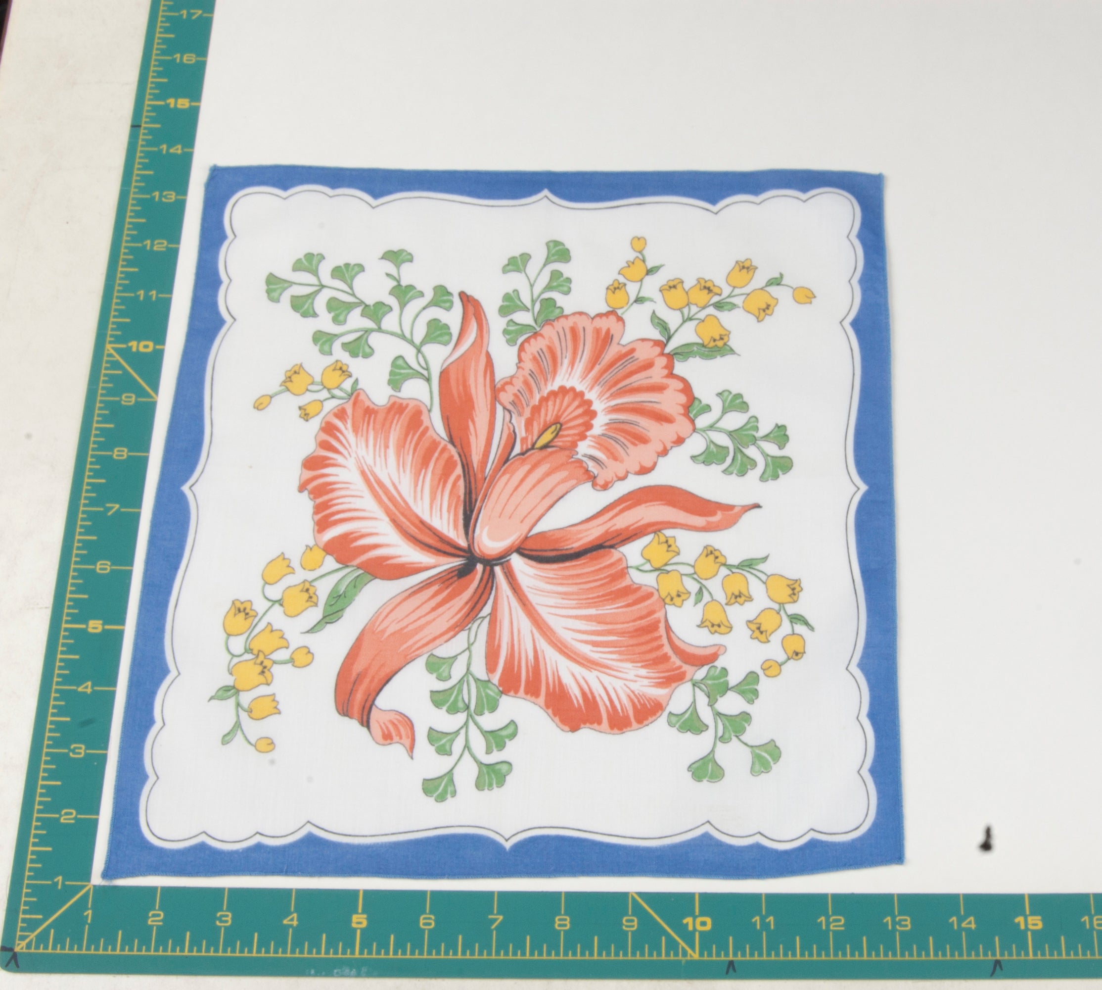 Floral vintage handkerchief - h0384