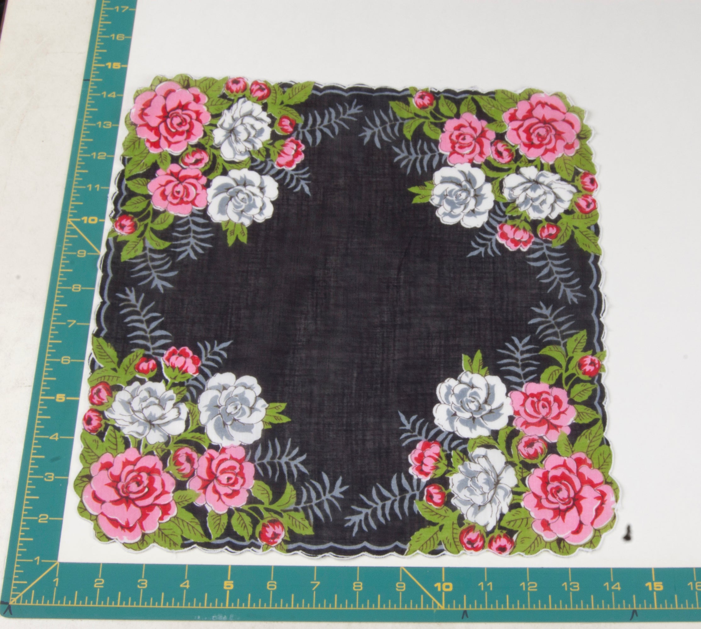 Floral vintage handkerchief - h0386