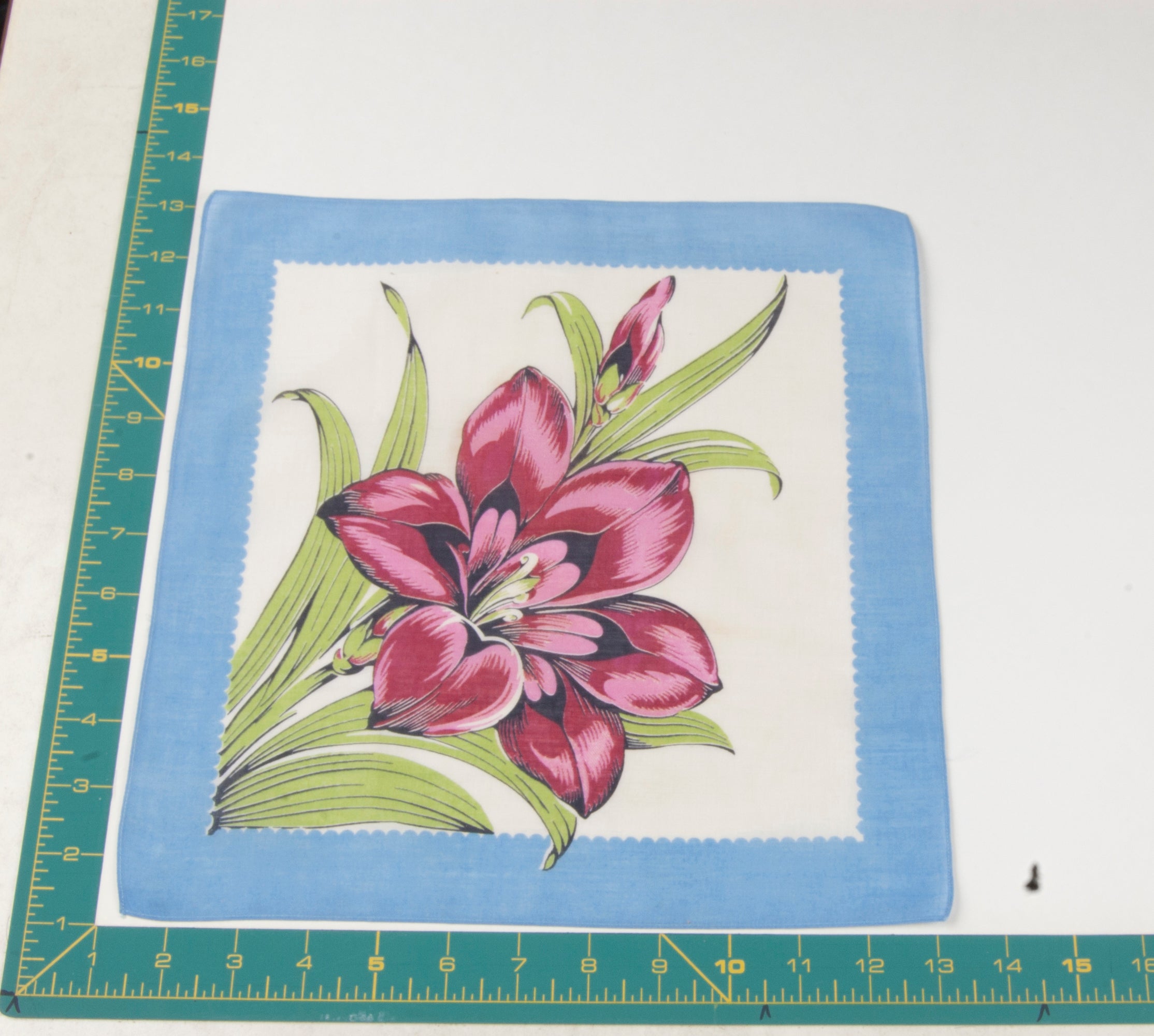 Floral vintage handkerchief - h0387