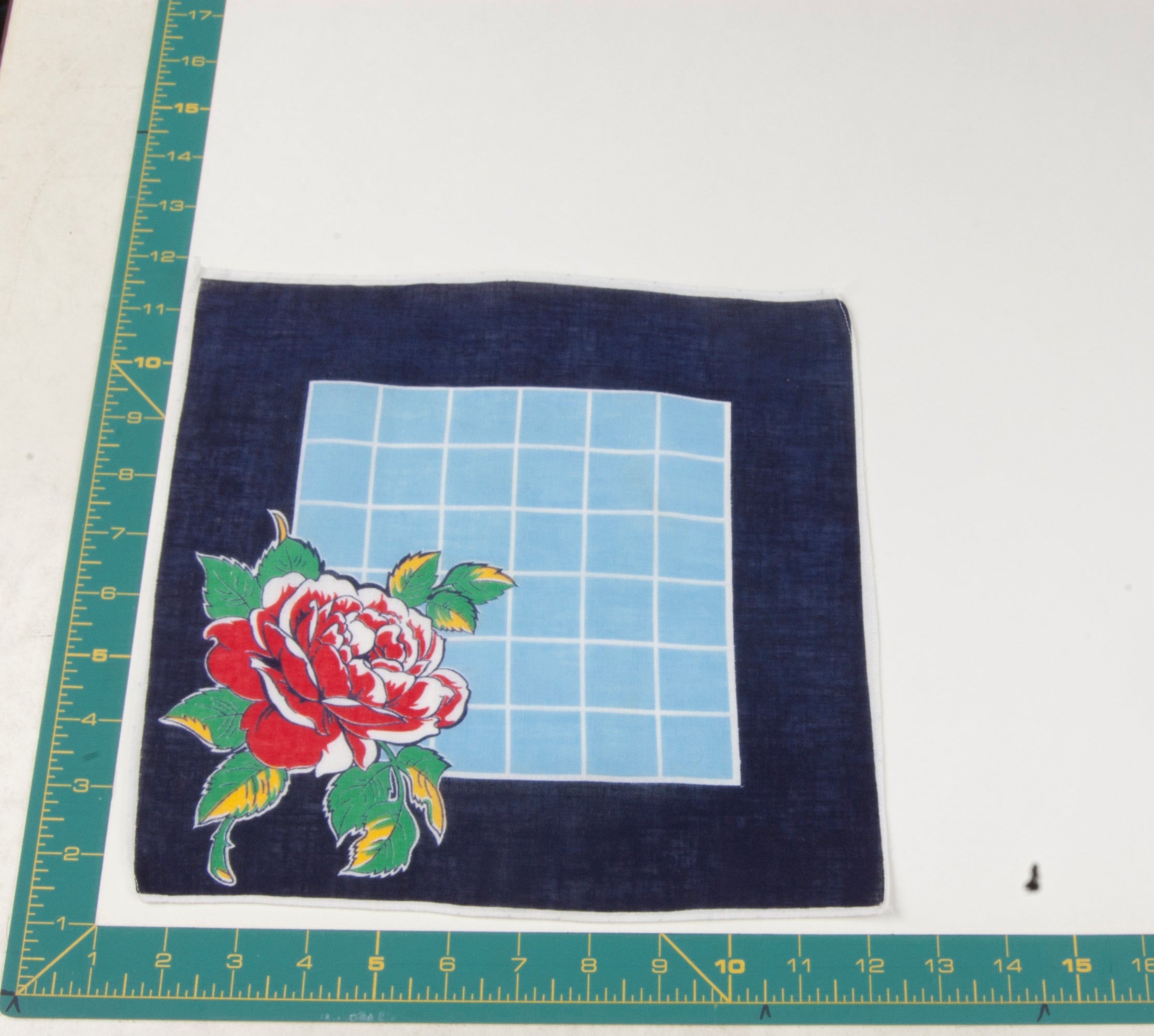 Floral vintage handkerchief - h0394