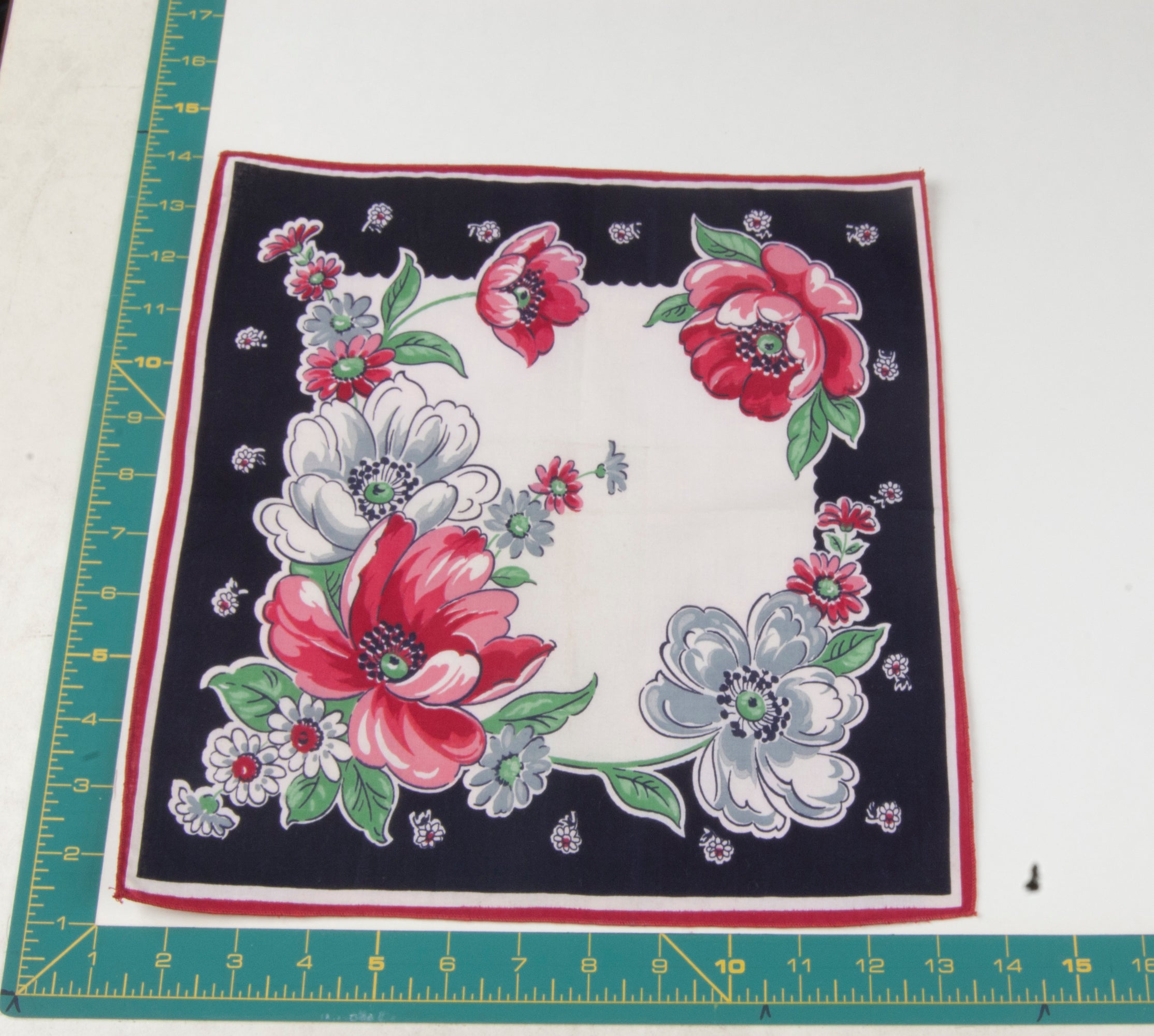 Floral vintage handkerchief - h0398
