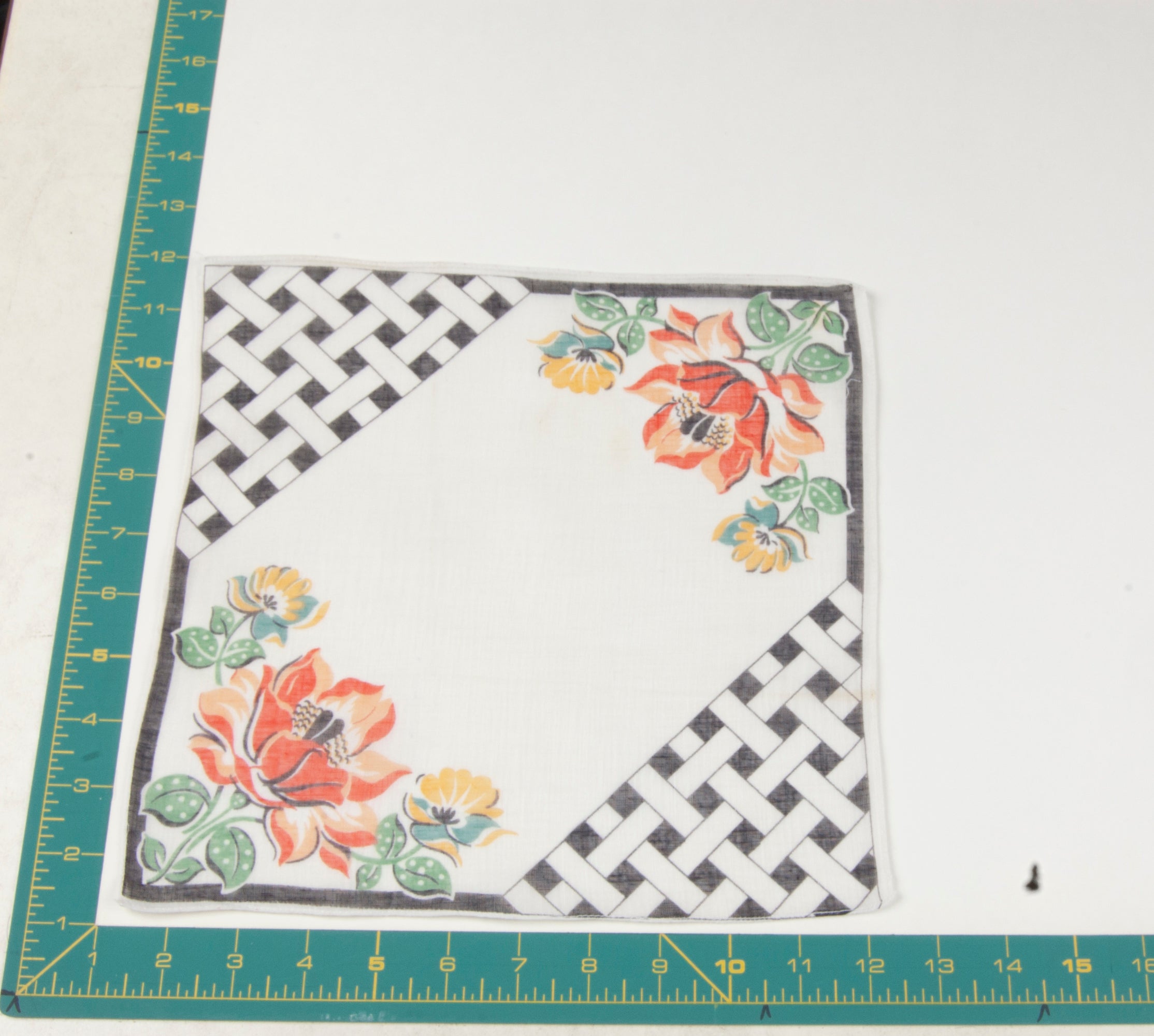 Floral vintage handkerchief - h0403