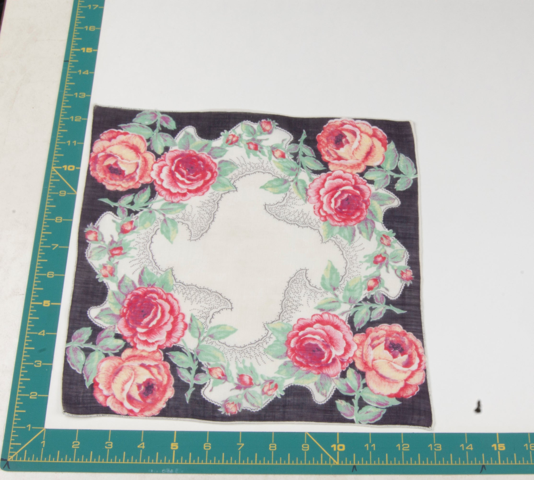 Floral vintage handkerchief - h0409