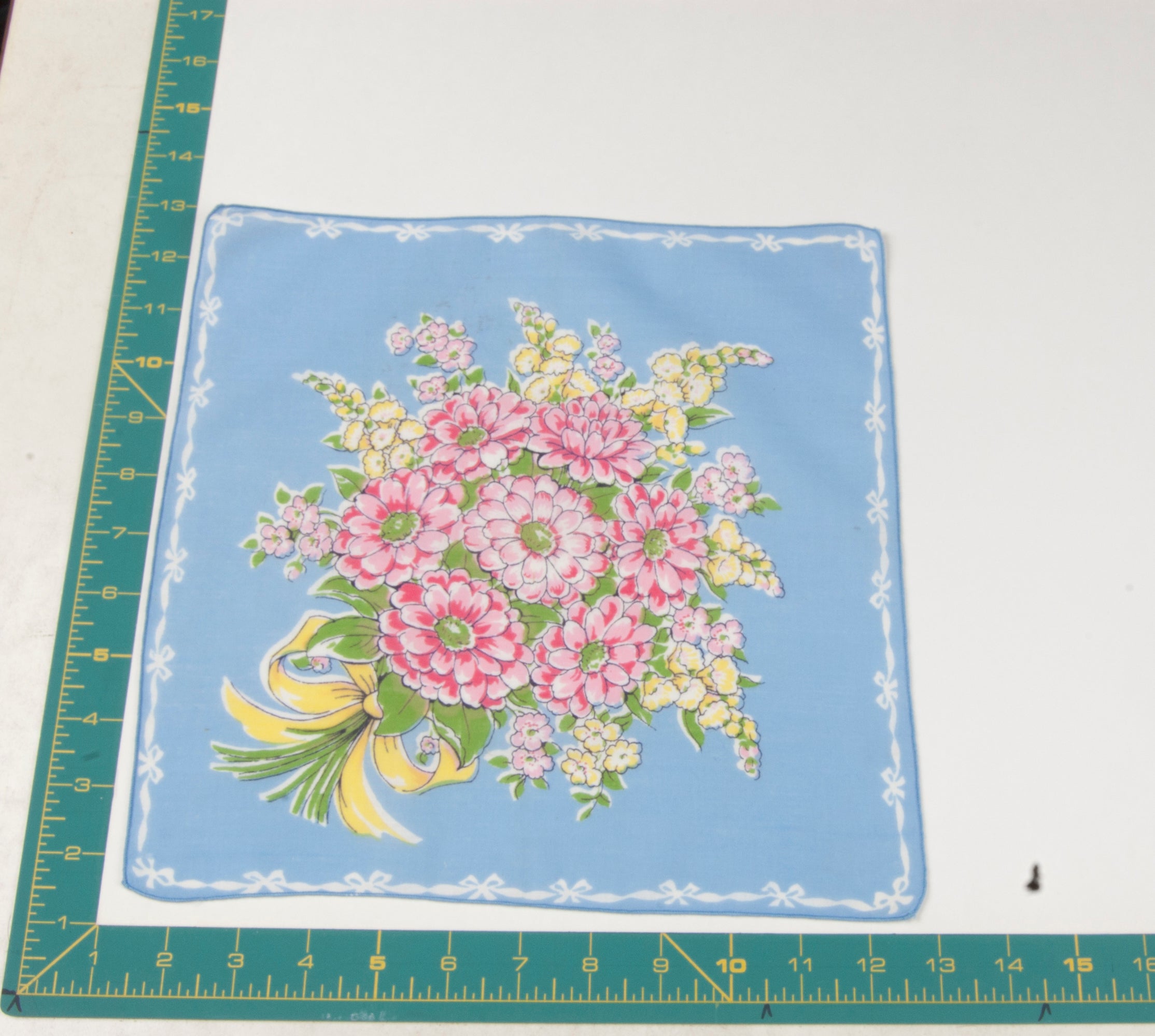Floral vintage handkerchief - h0419