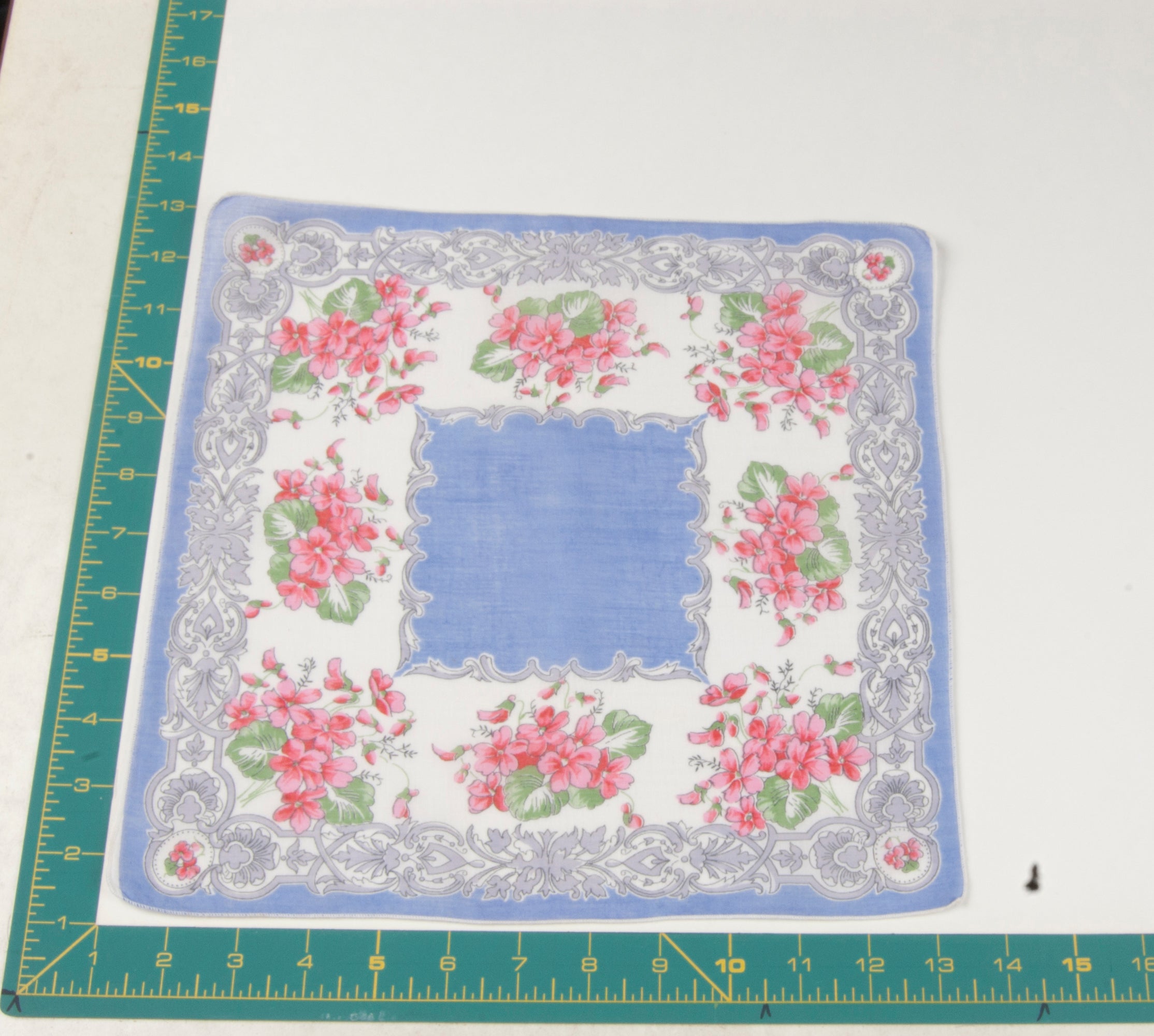 Floral vintage handkerchief - h0420