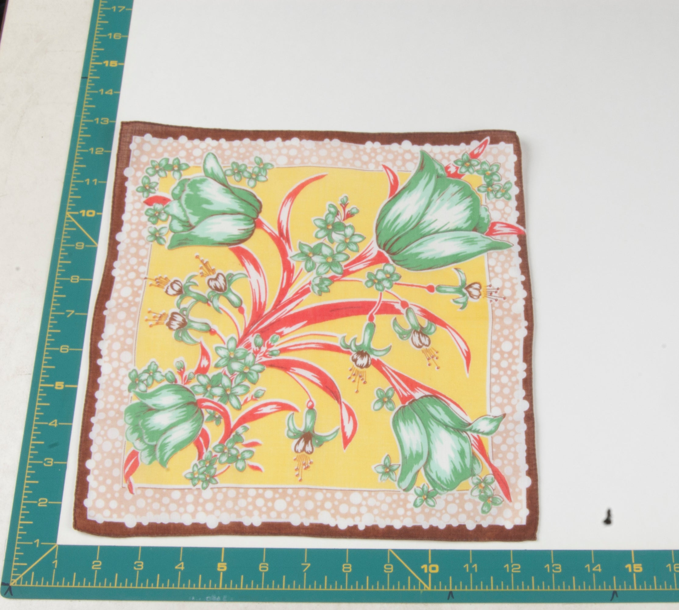 Floral vintage handkerchief - h0426
