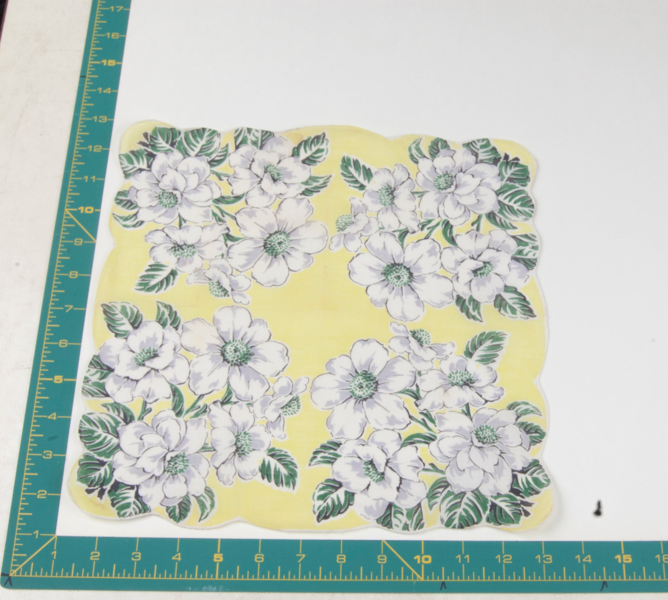 Floral vintage handkerchief - h0428