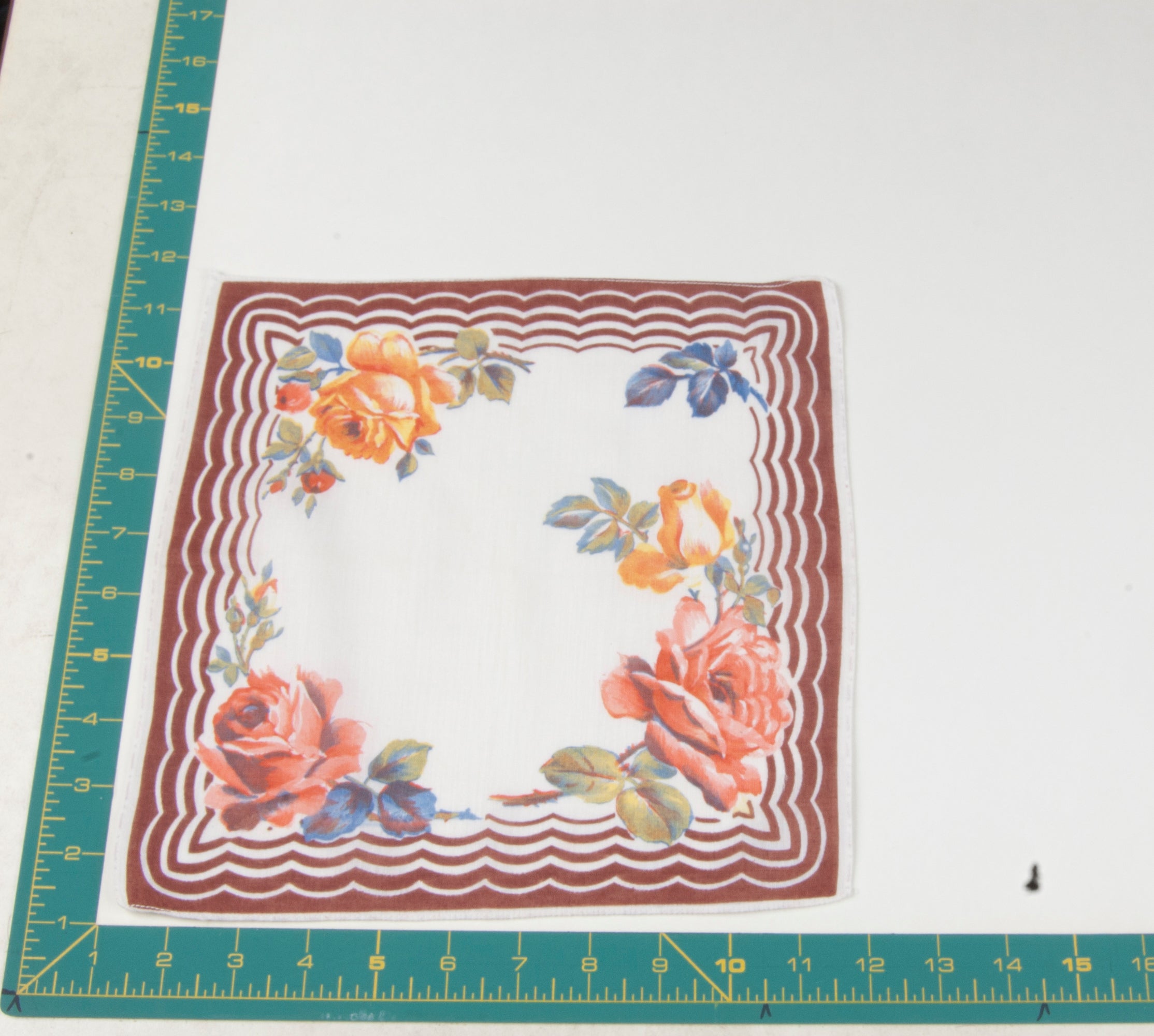 Floral vintage handkerchief - h0431