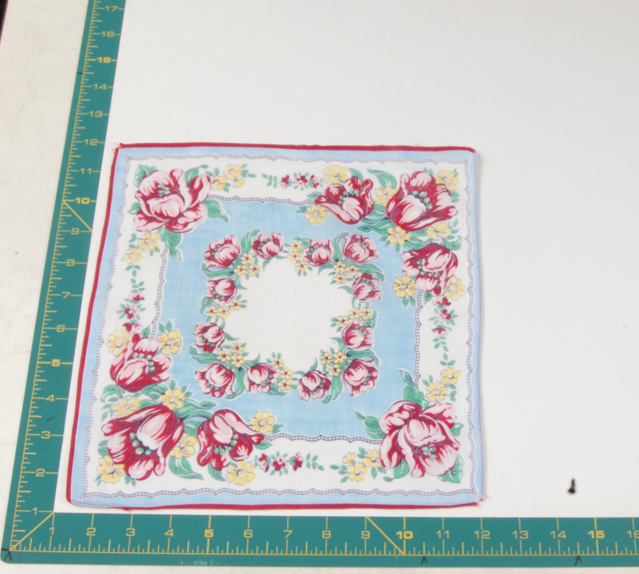 Floral vintage handkerchief - h0439