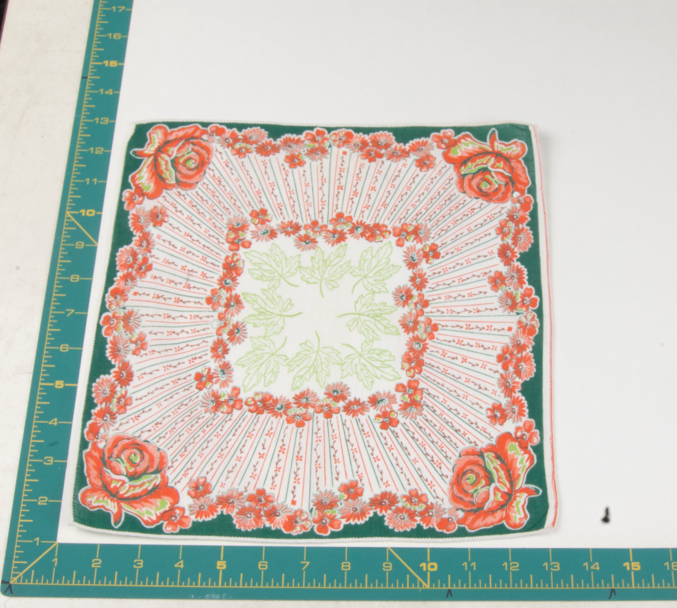 Floral vintage handkerchief - h0441