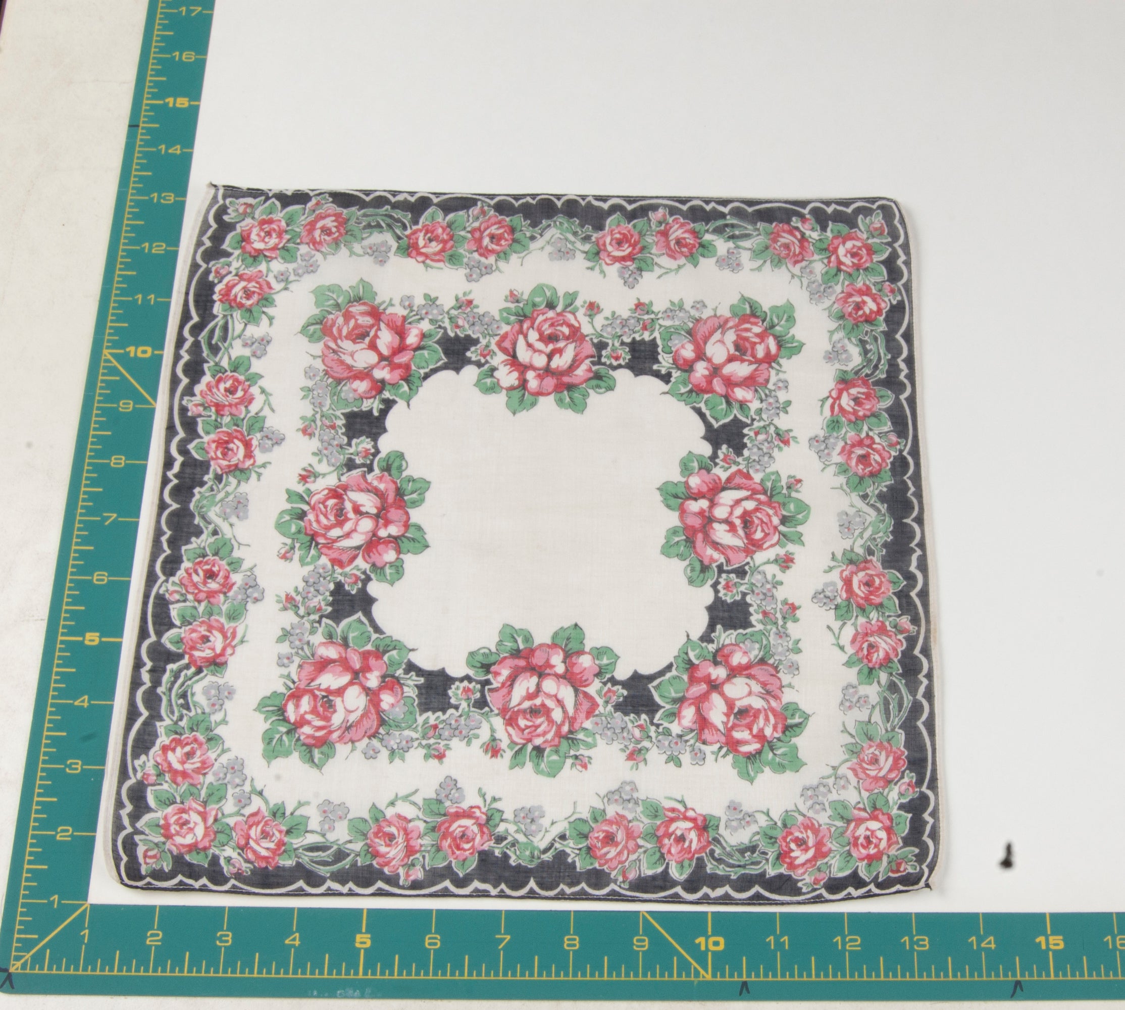 Floral vintage handkerchief - h0467
