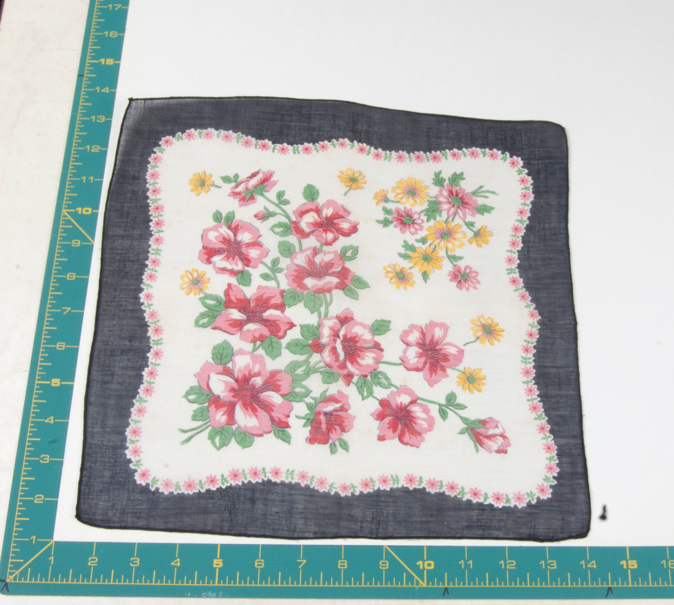 Floral vintage handkerchief - h0498