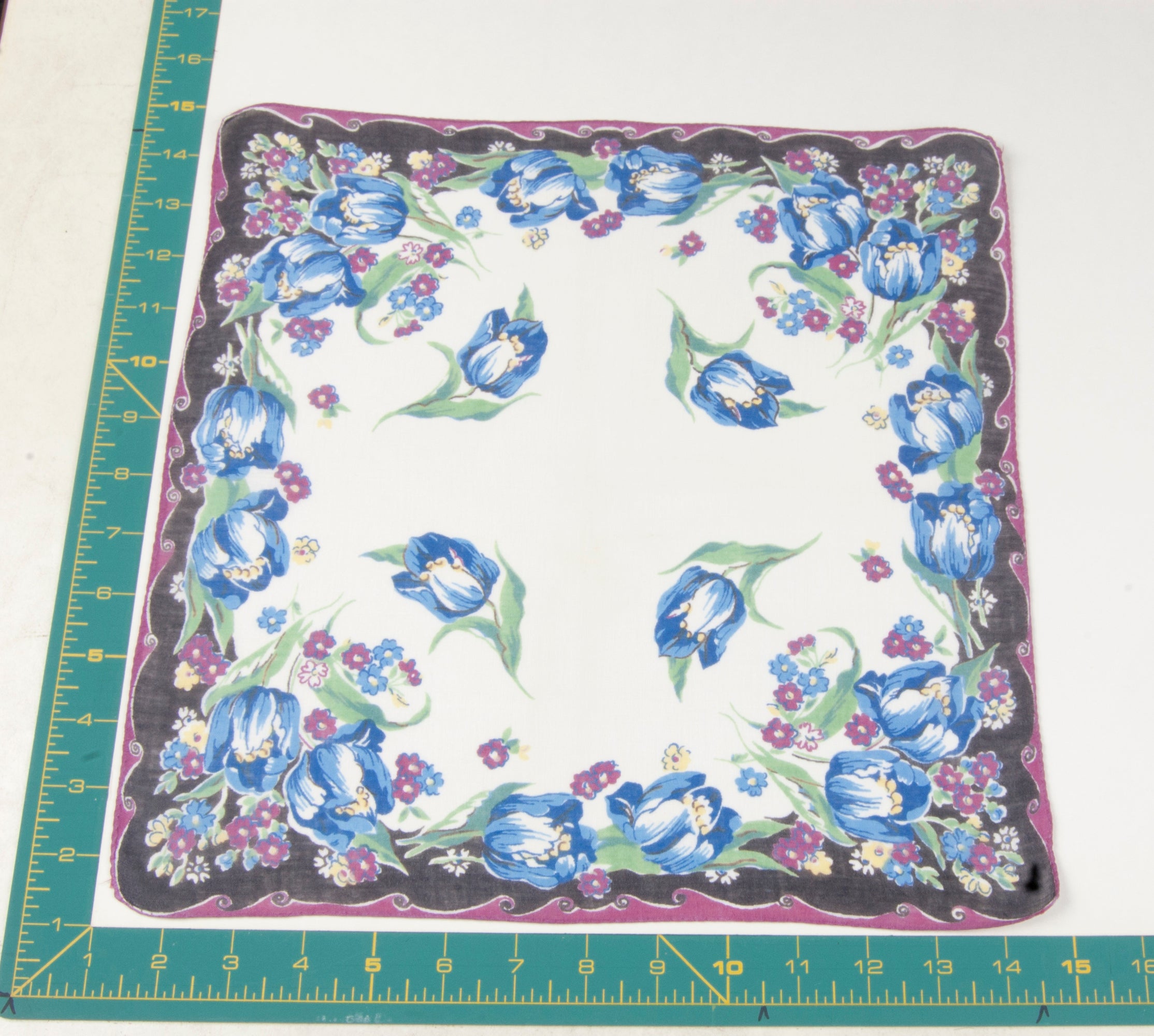 Floral vintage handkerchief - h0500