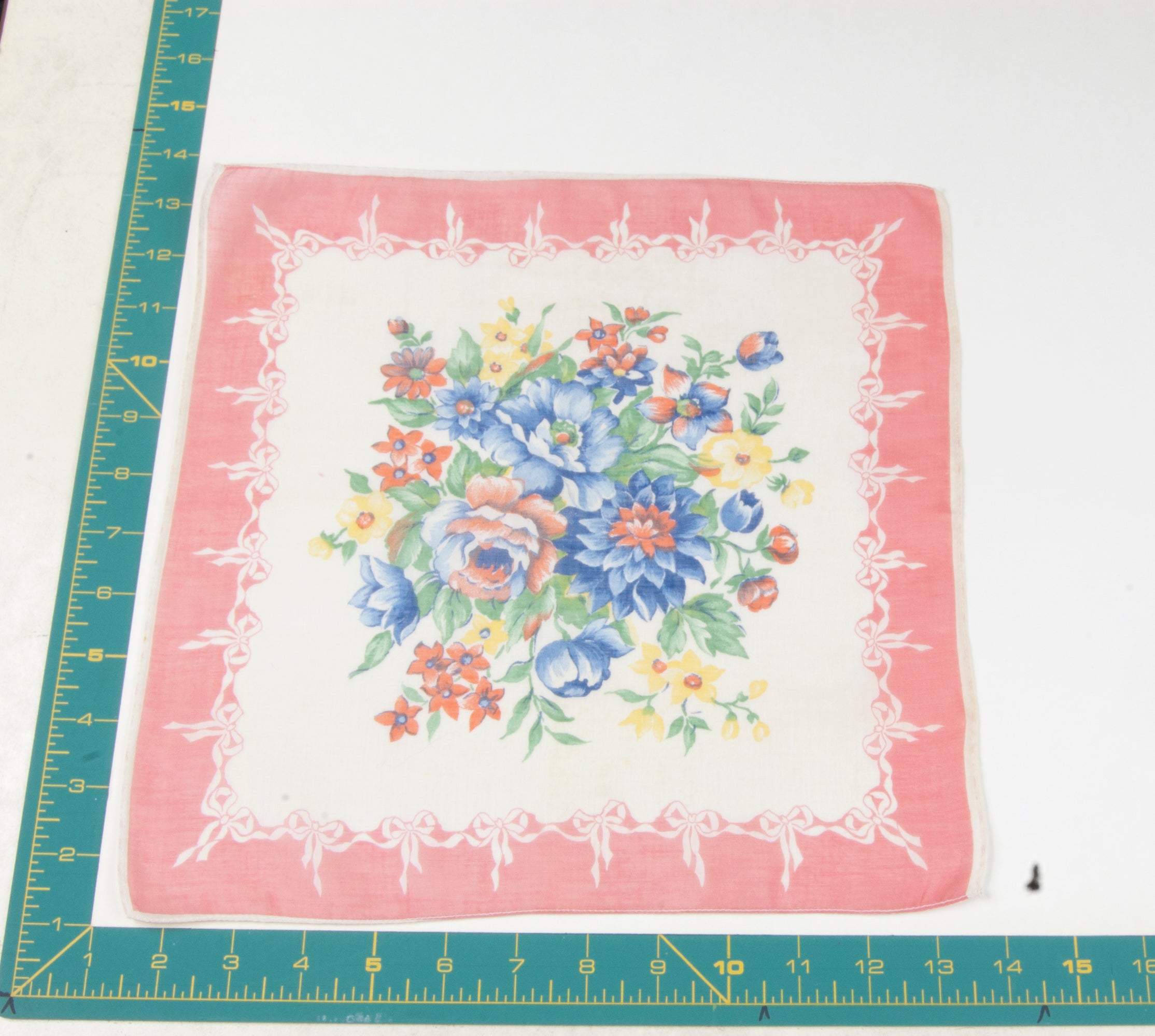 Floral vintage handkerchief - h0501
