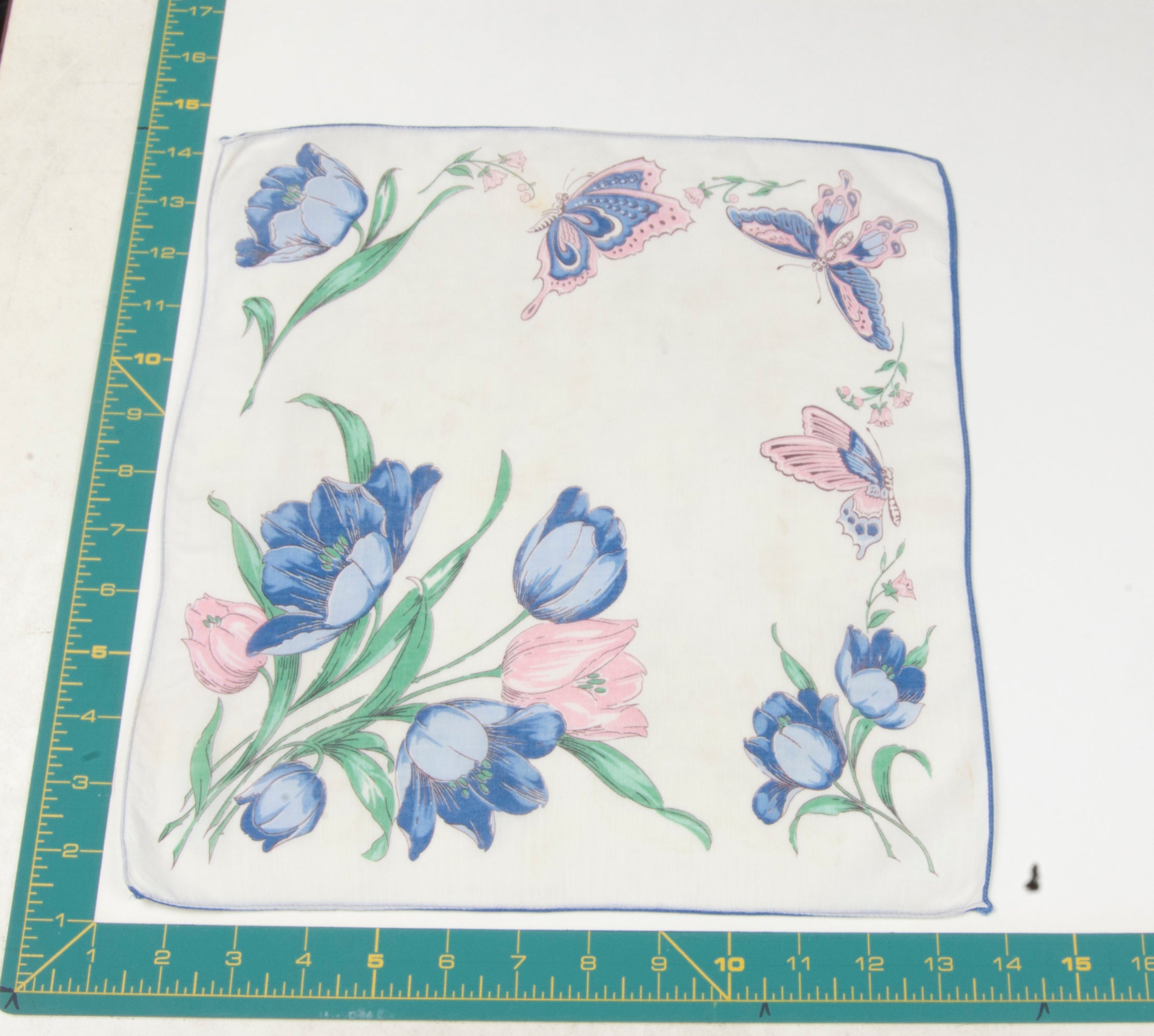 Floral vintage handkerchief - h0515