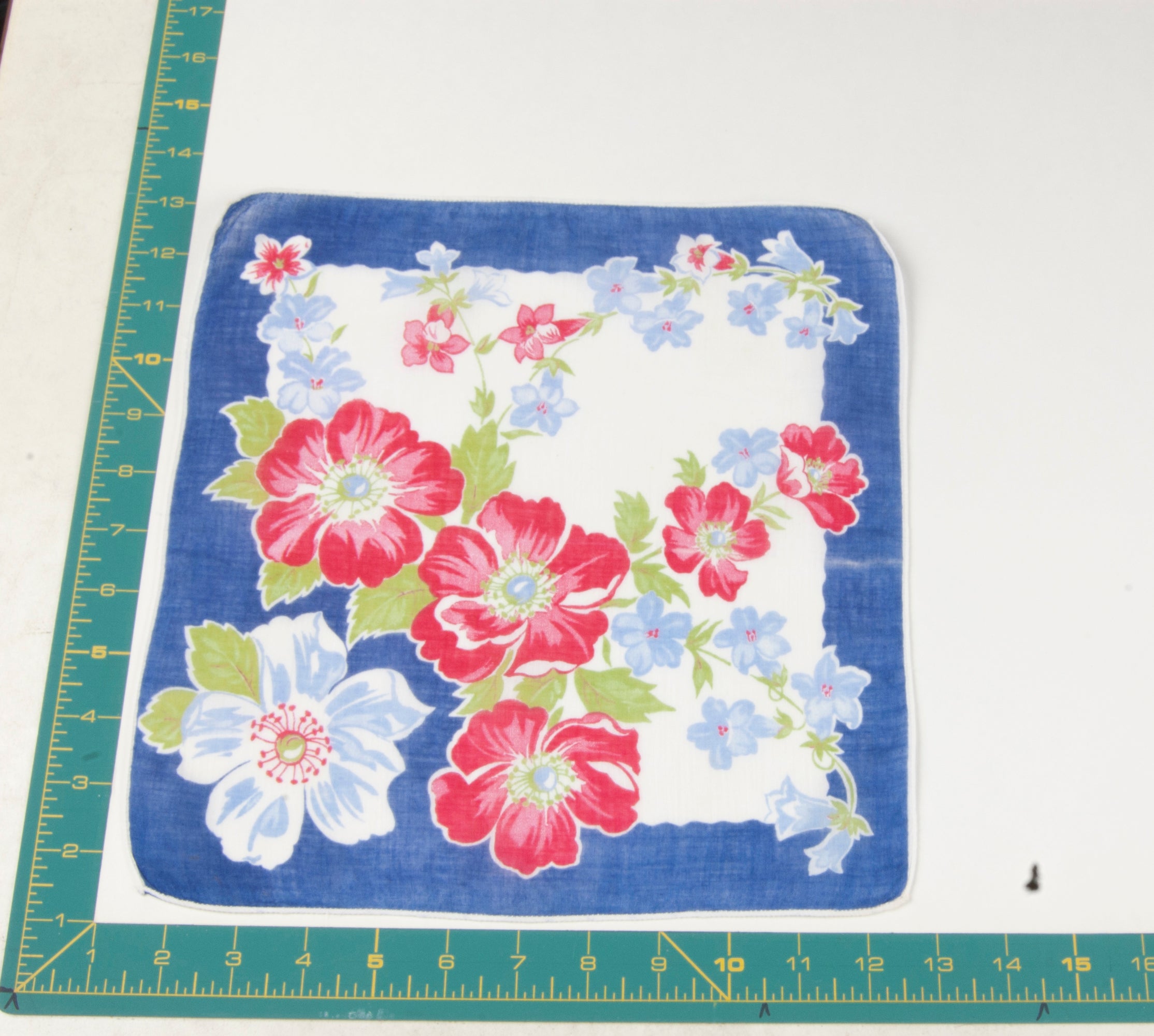 Floral vintage handkerchief - h0517