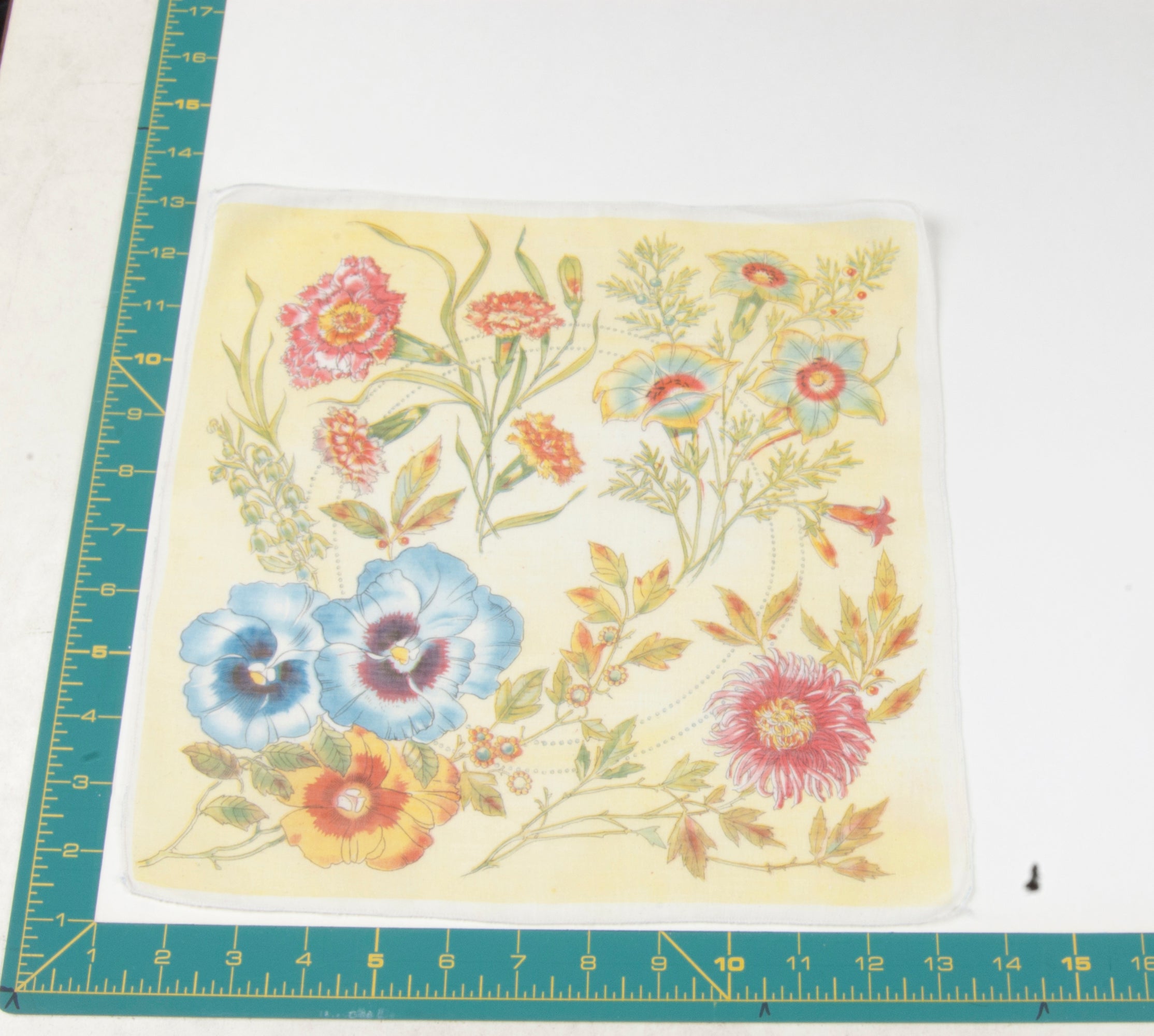 Floral vintage handkerchief - h0535