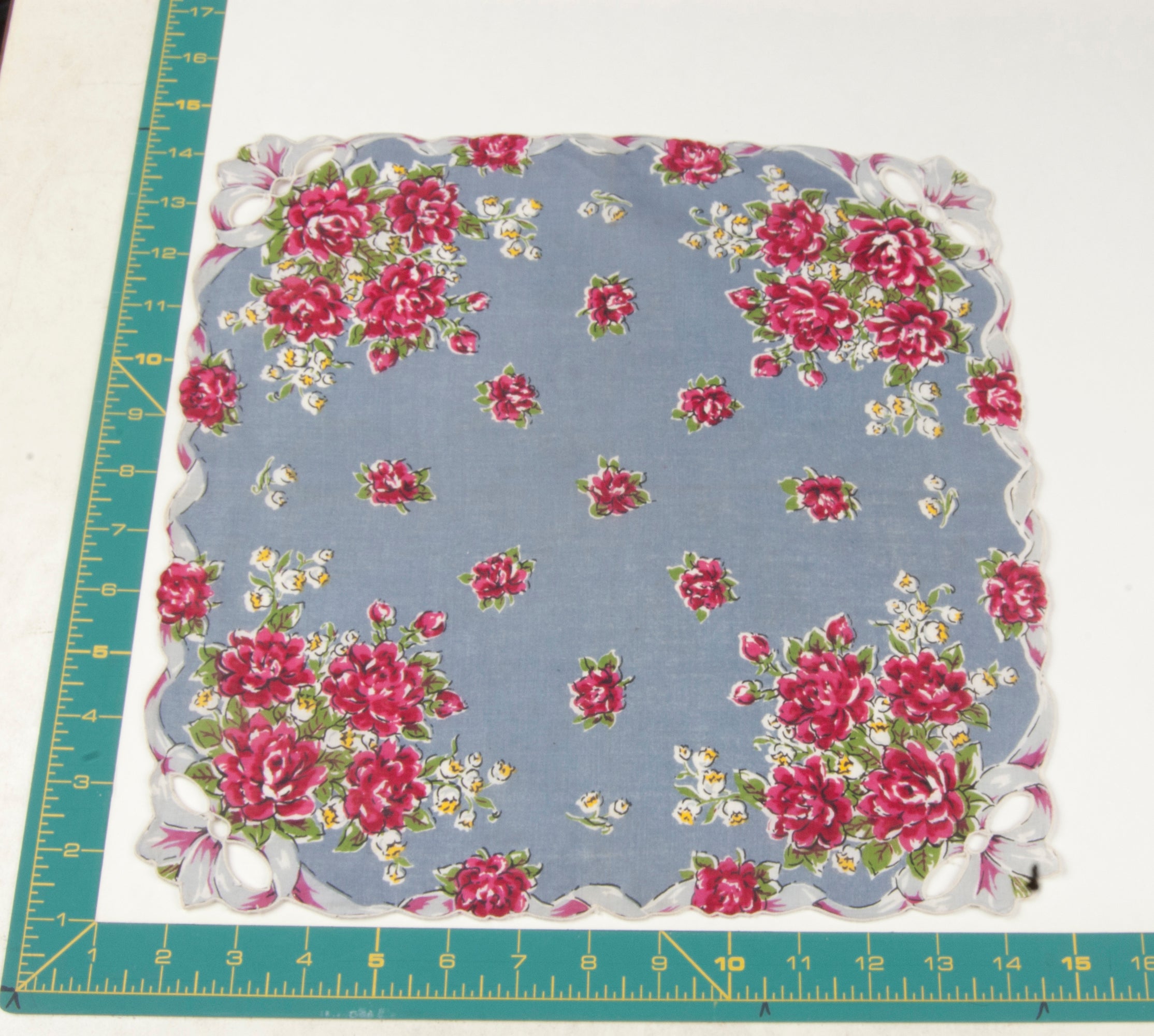 Floral vintage handkerchief - h0541