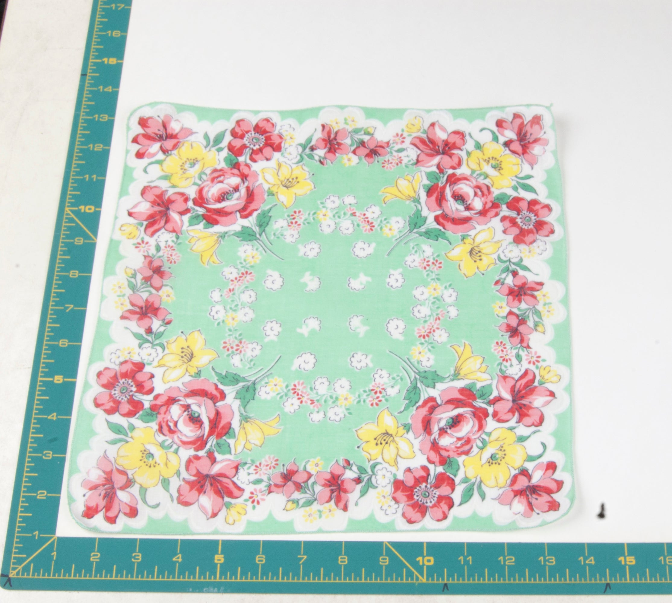 Floral vintage handkerchief - h0543